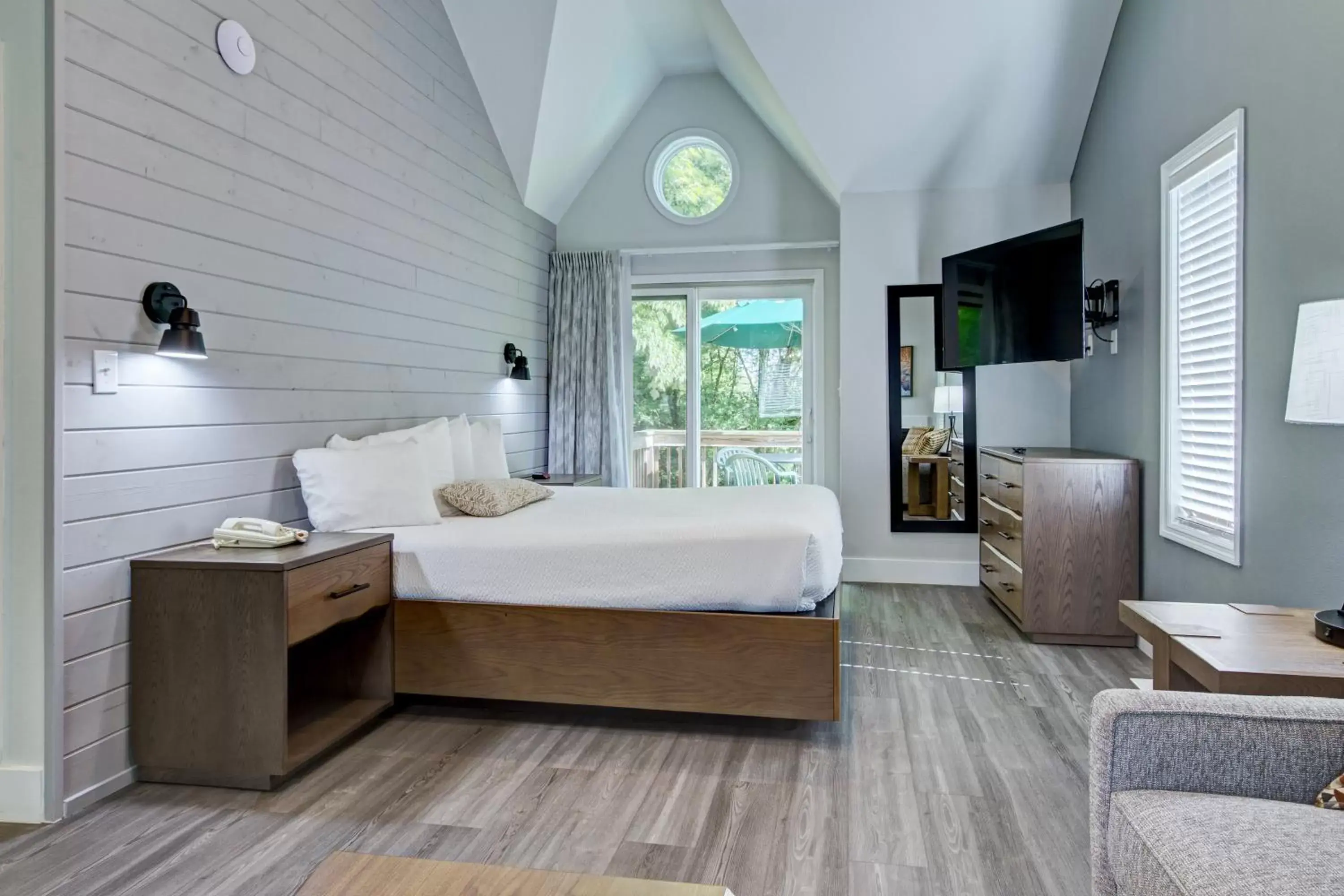 Bed in Pocono Mountain Villas by Exploria Resorts