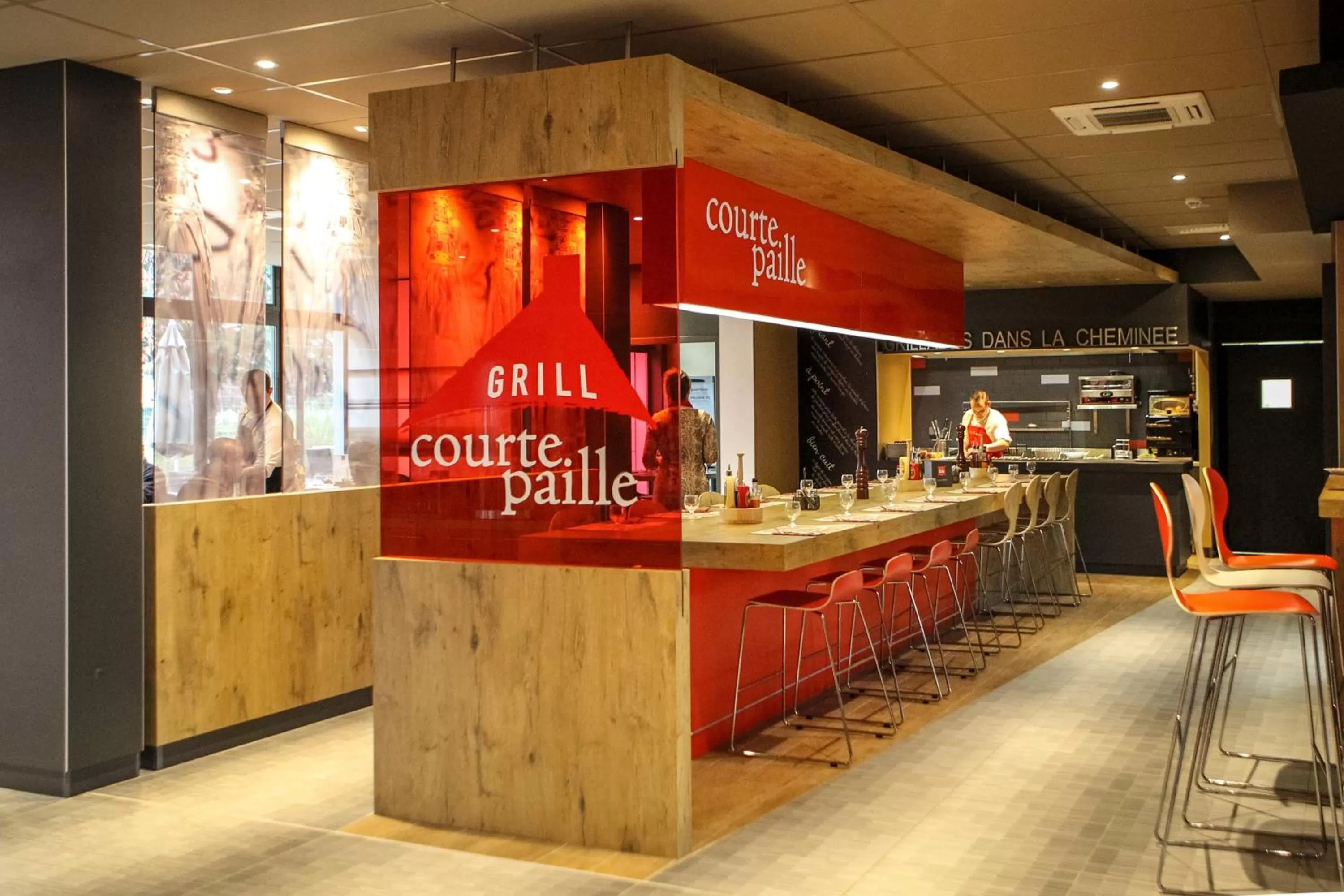 Restaurant/places to eat in Ibis Saint-Genis-Pouilly Genève