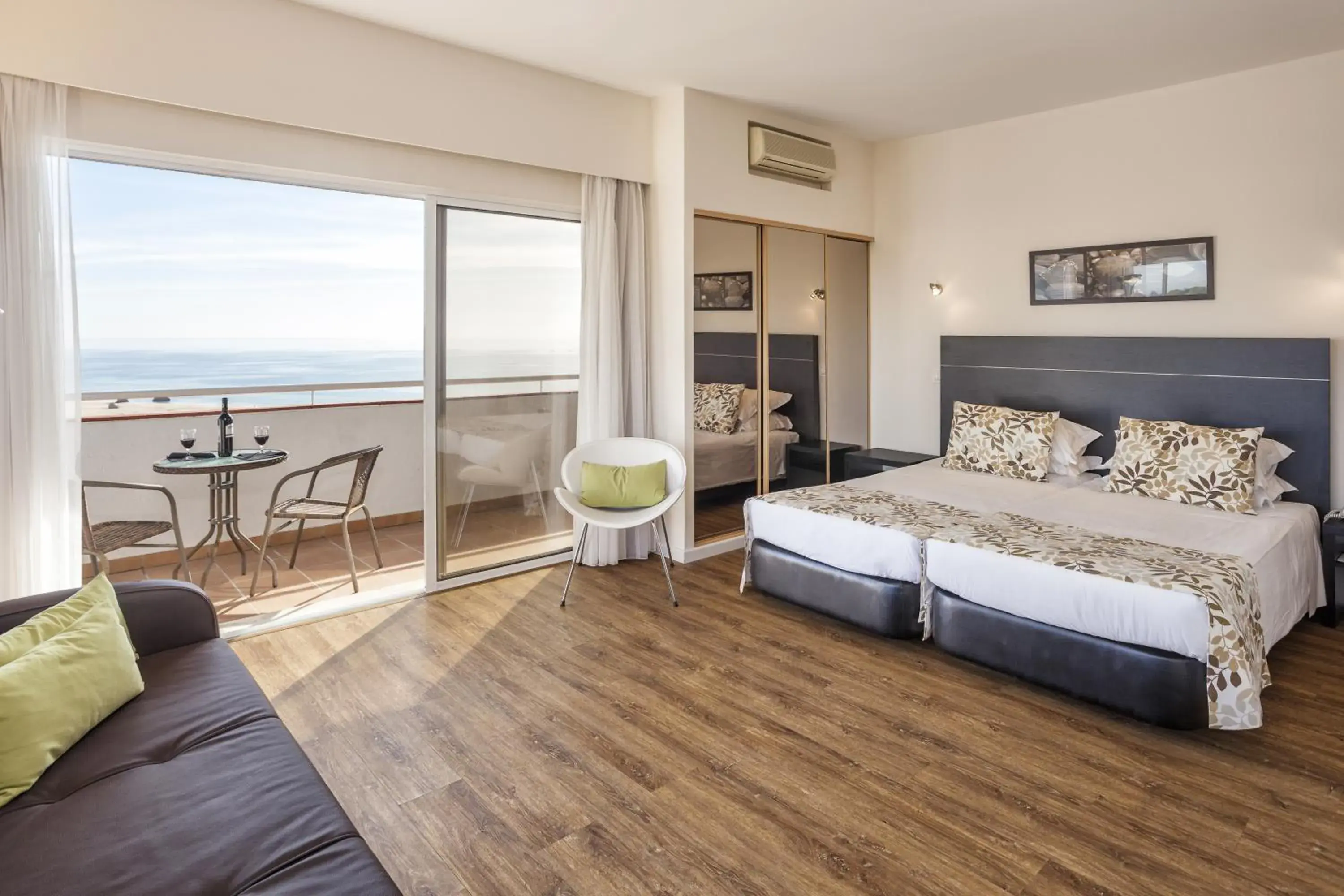 Bedroom in Pestana Alvor Atlantico Residences Beach Suites