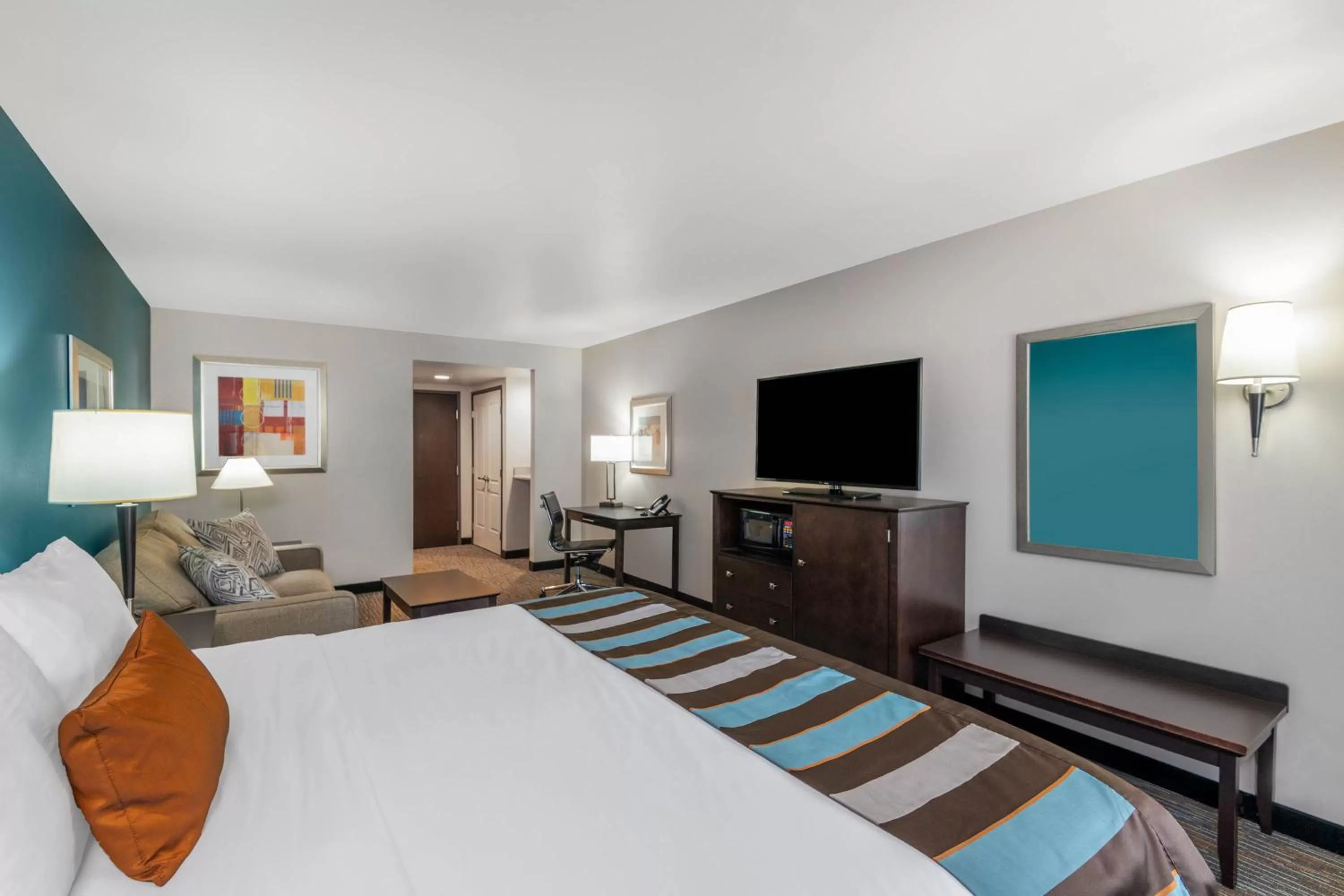 Photo of the whole room, Bed in Wingate by Wyndham - St. George