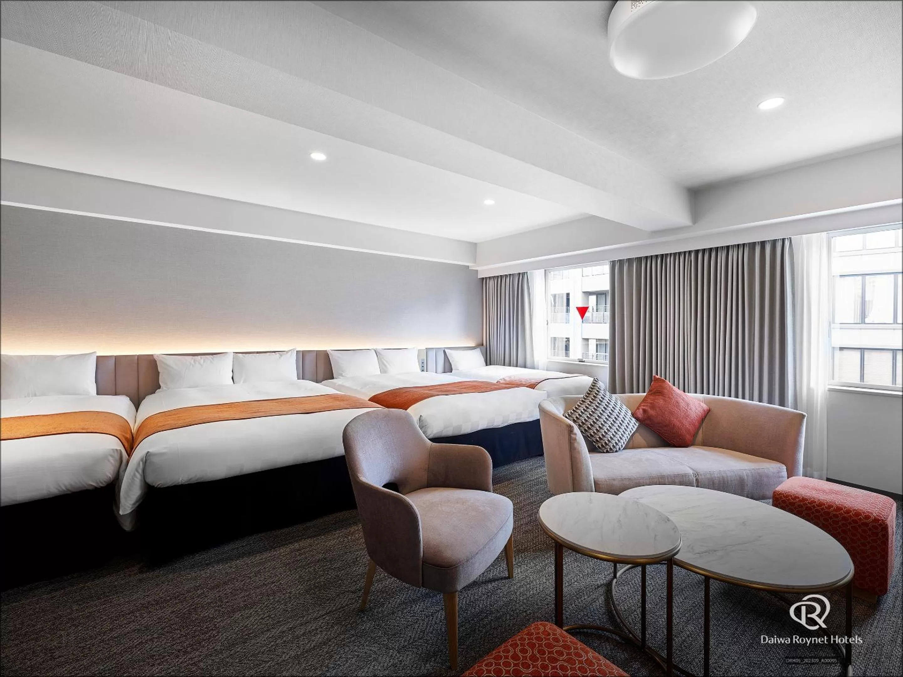 Photo of the whole room, Bed in Daiwa Roynet Hotel Osaka-Kitahama