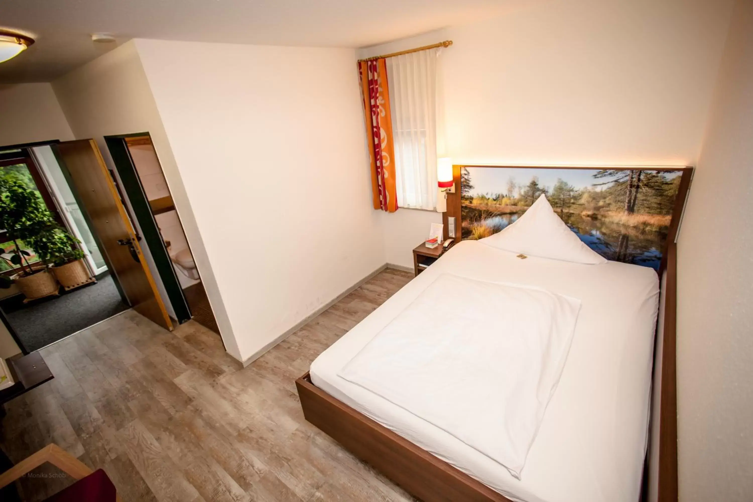 Photo of the whole room, Bed in Ringhotel Gasthof Hasen