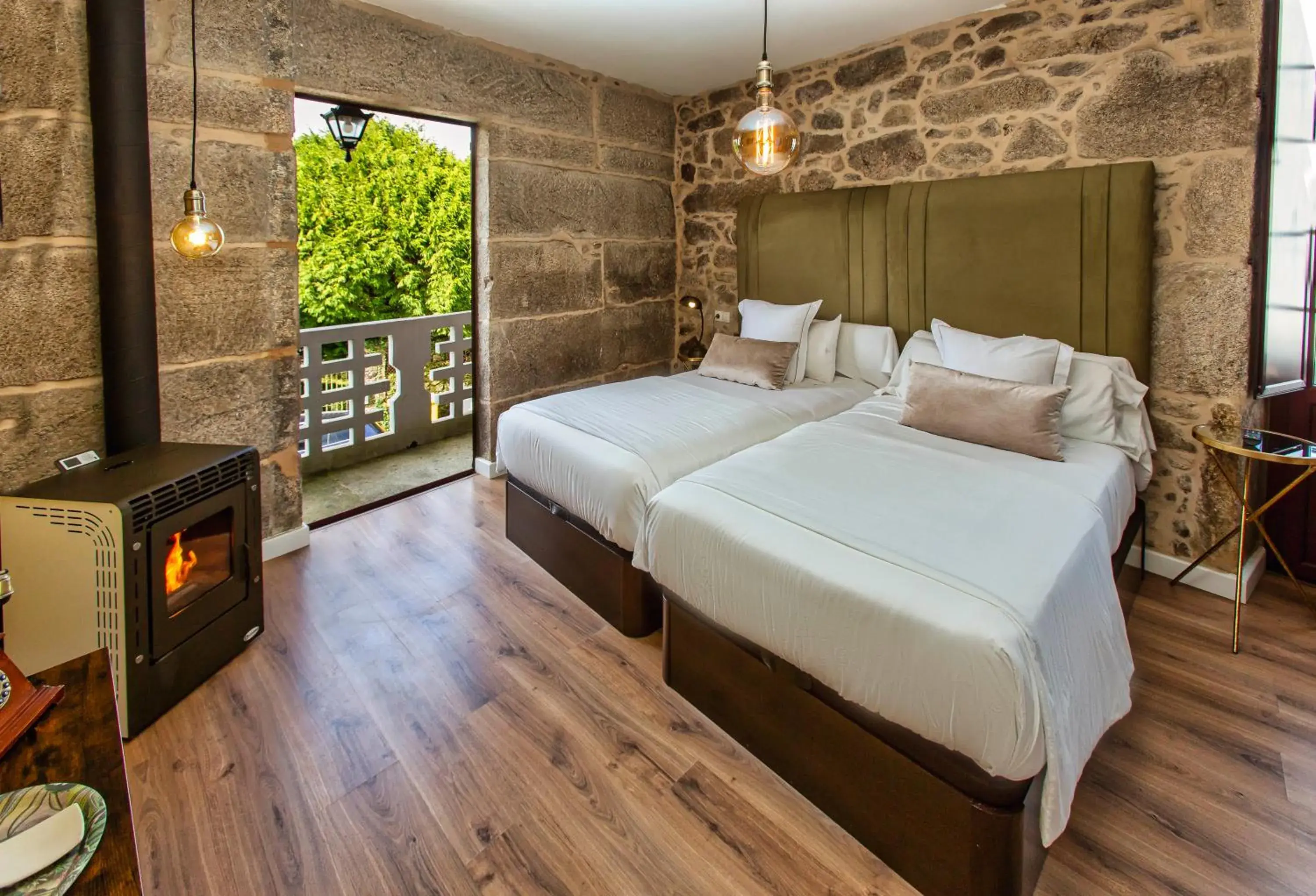 Deluxe Twin Room in Ecocasa Lema II Deluxe Twin Room in Ecocasa Lema II