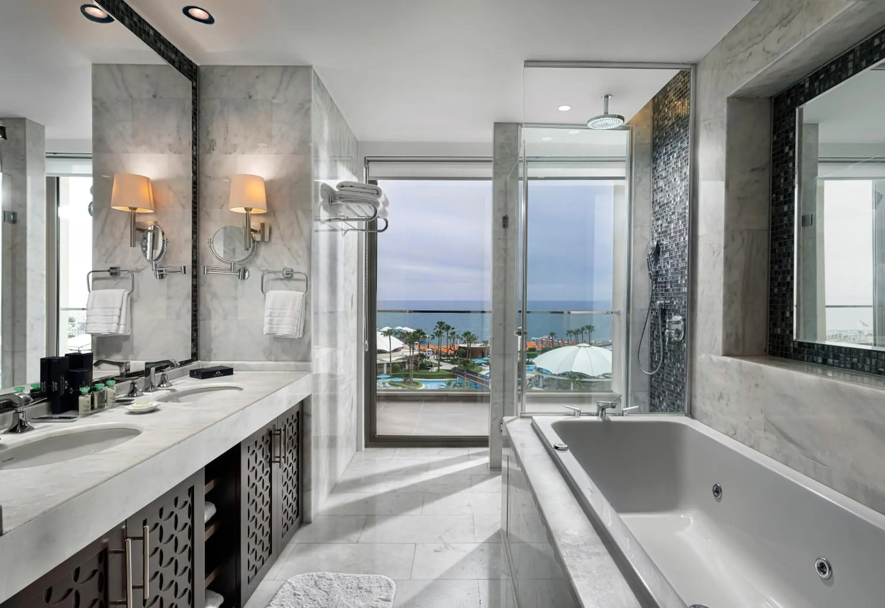 Natural landscape, Bathroom in Kaya Palazzo Golf Resort