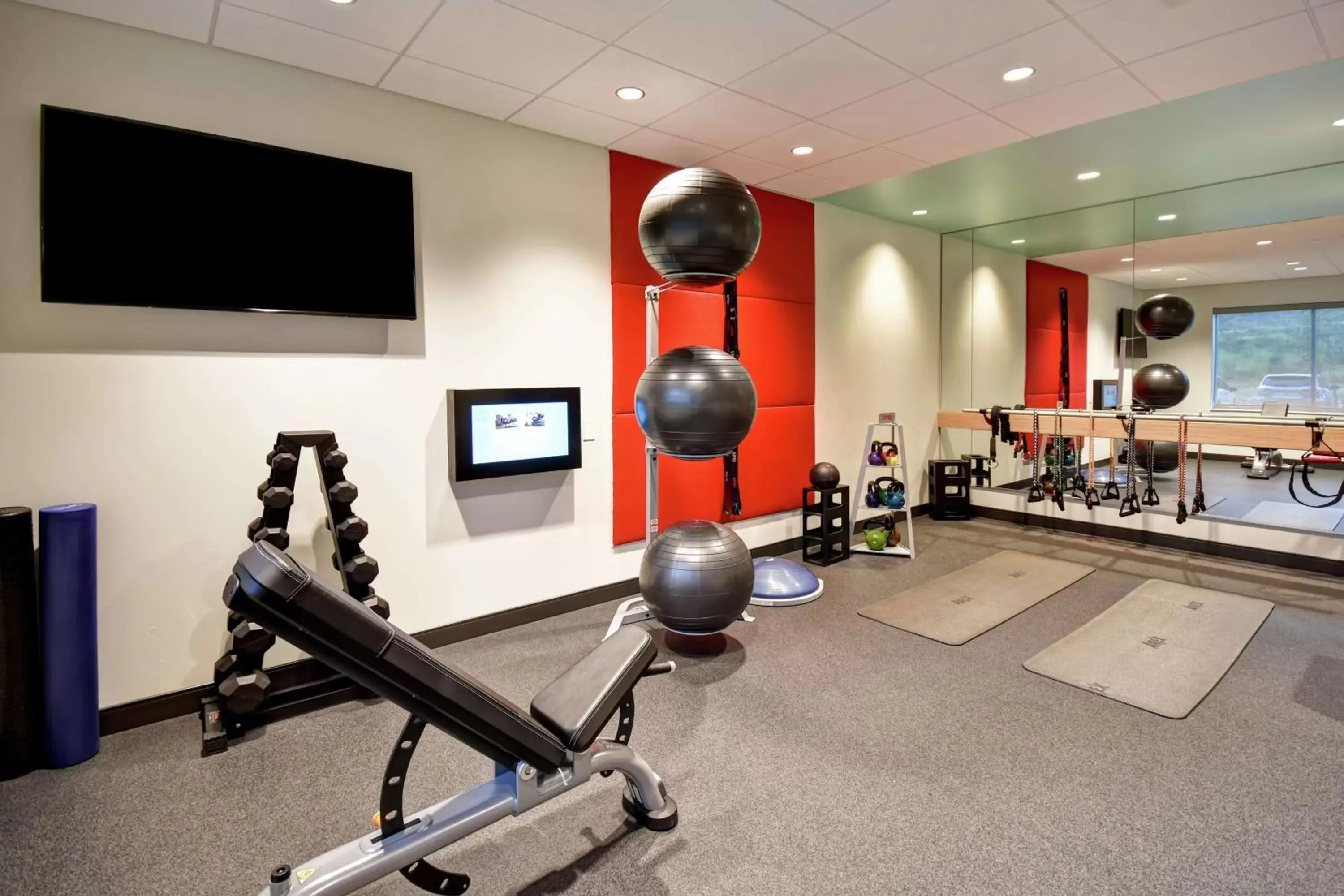 Fitness centre/facilities in Tru By Hilton Pigeon Forge Fitness centre/facilities in Tru By Hilton Pigeon Forge