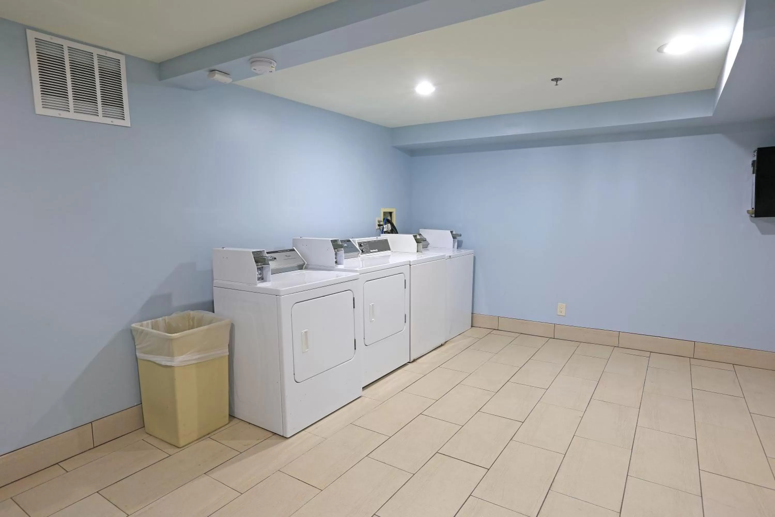 Area and facilities in Wyndham Garden Kenosha Harborside