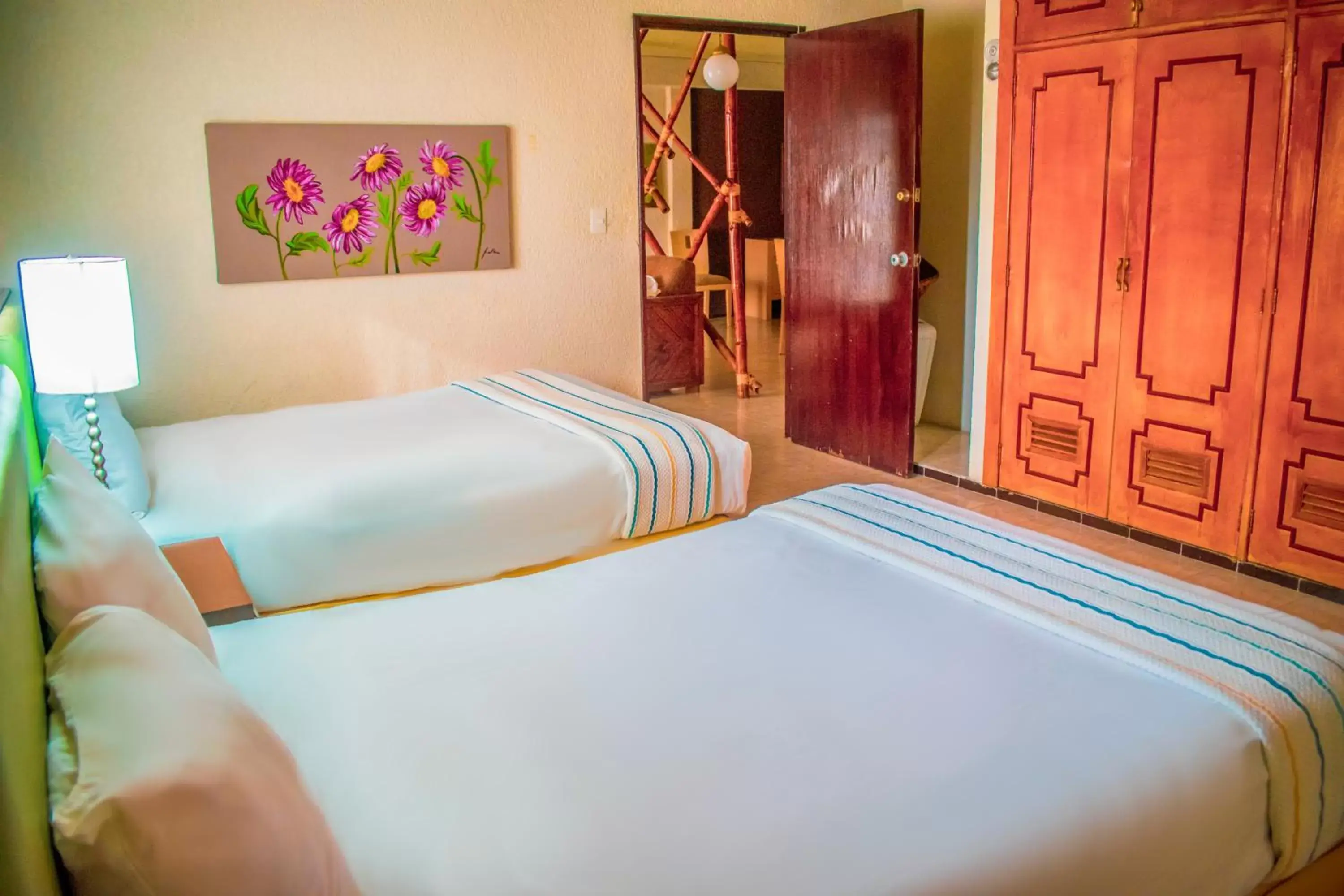 Bed in Suites Del Sol