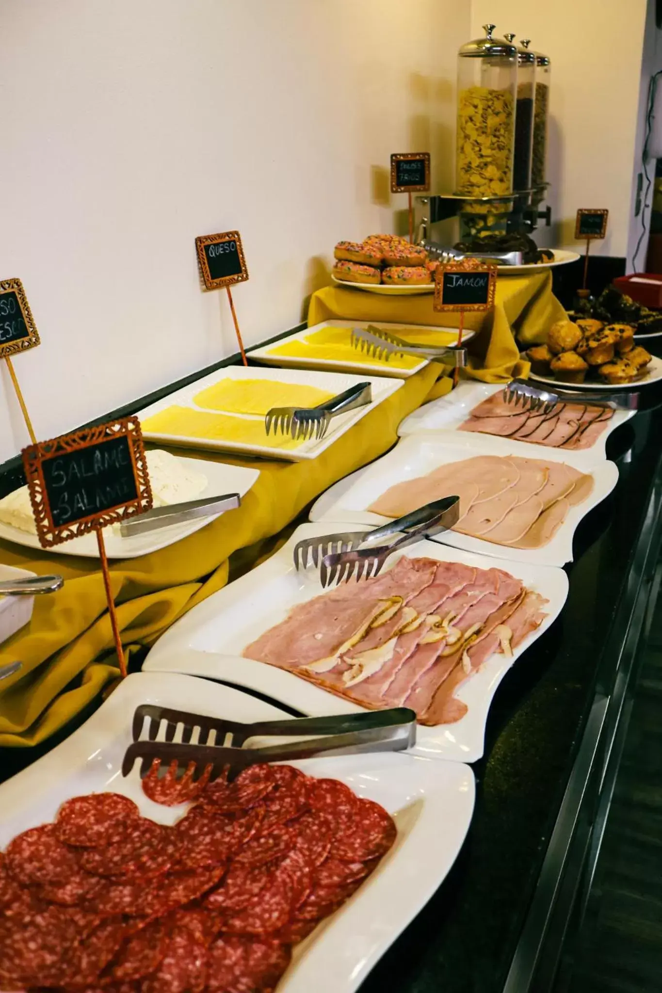 Buffet breakfast in Tempo Rent Apart Hotel Buffet breakfast in Tempo Rent Apart Hotel