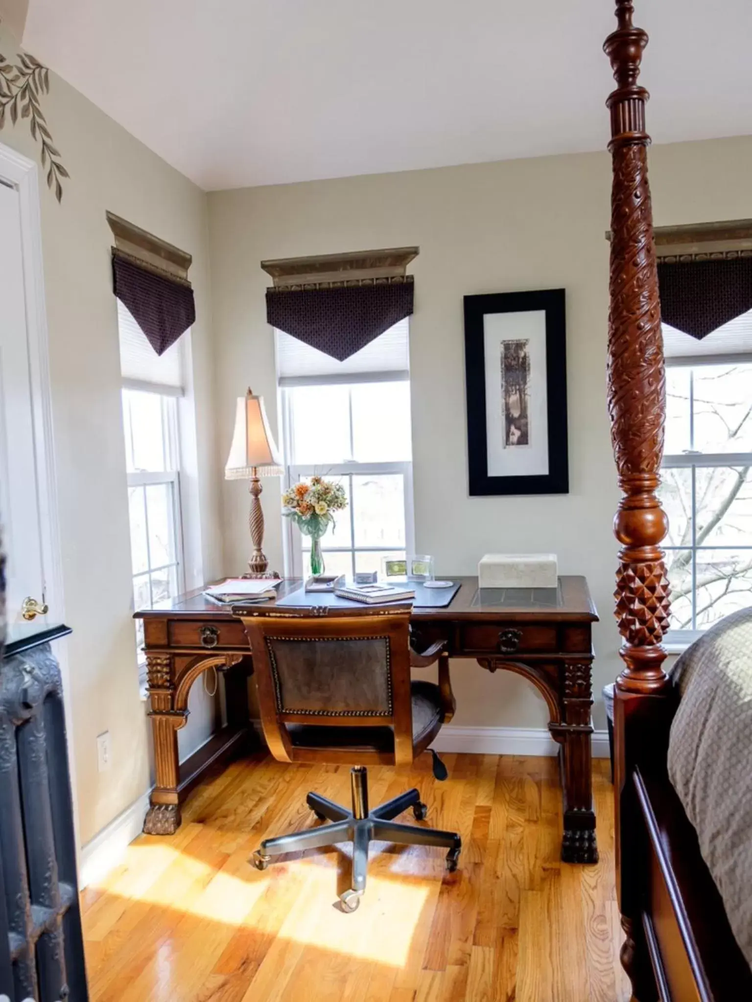 Seating Area in Gaslight Bed & Breakfast