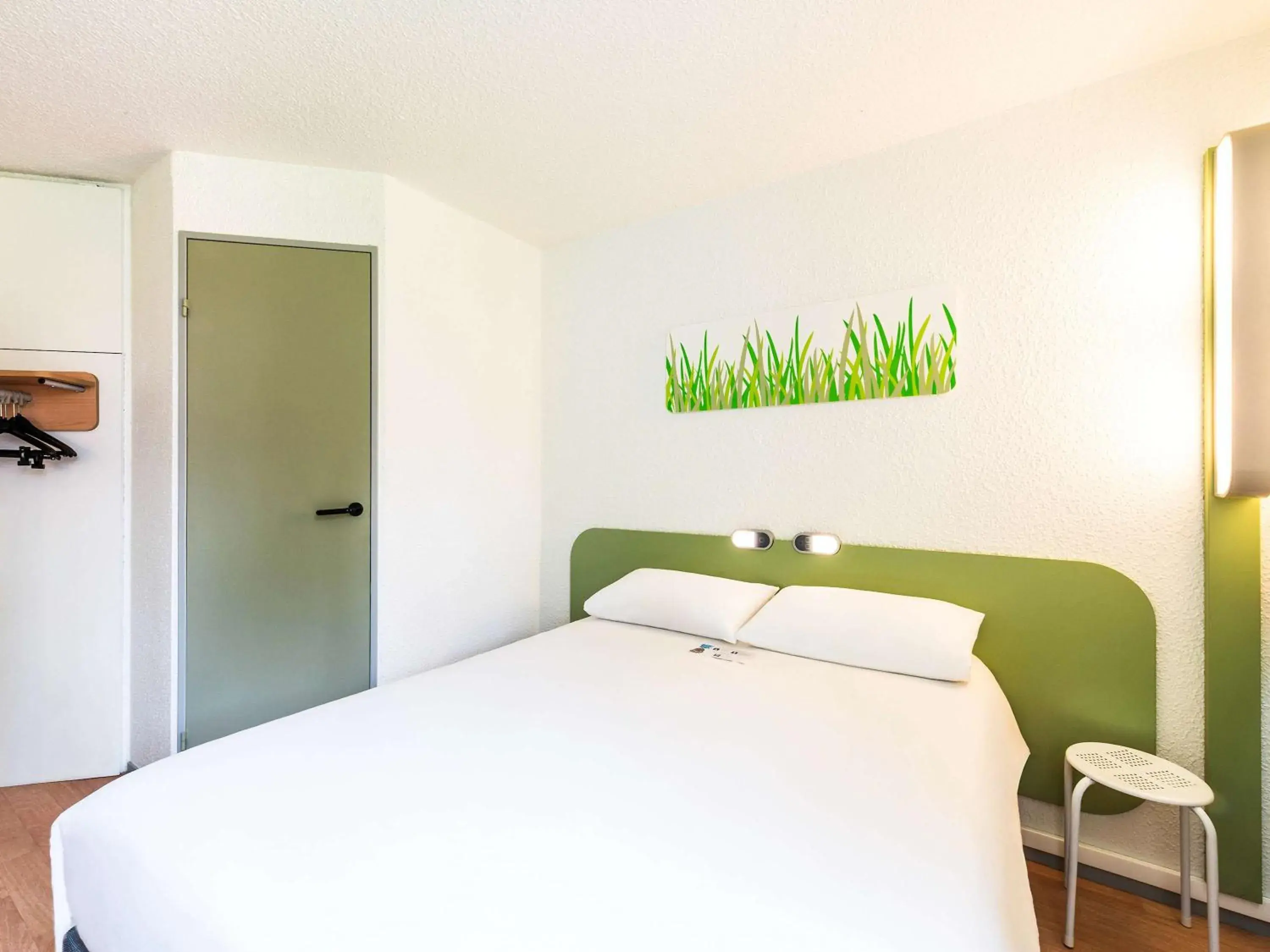 Photo of the whole room, Bed in ibis budget Châtellerault Nord Photo of the whole room, Bed in ibis budget Châtellerault Nord