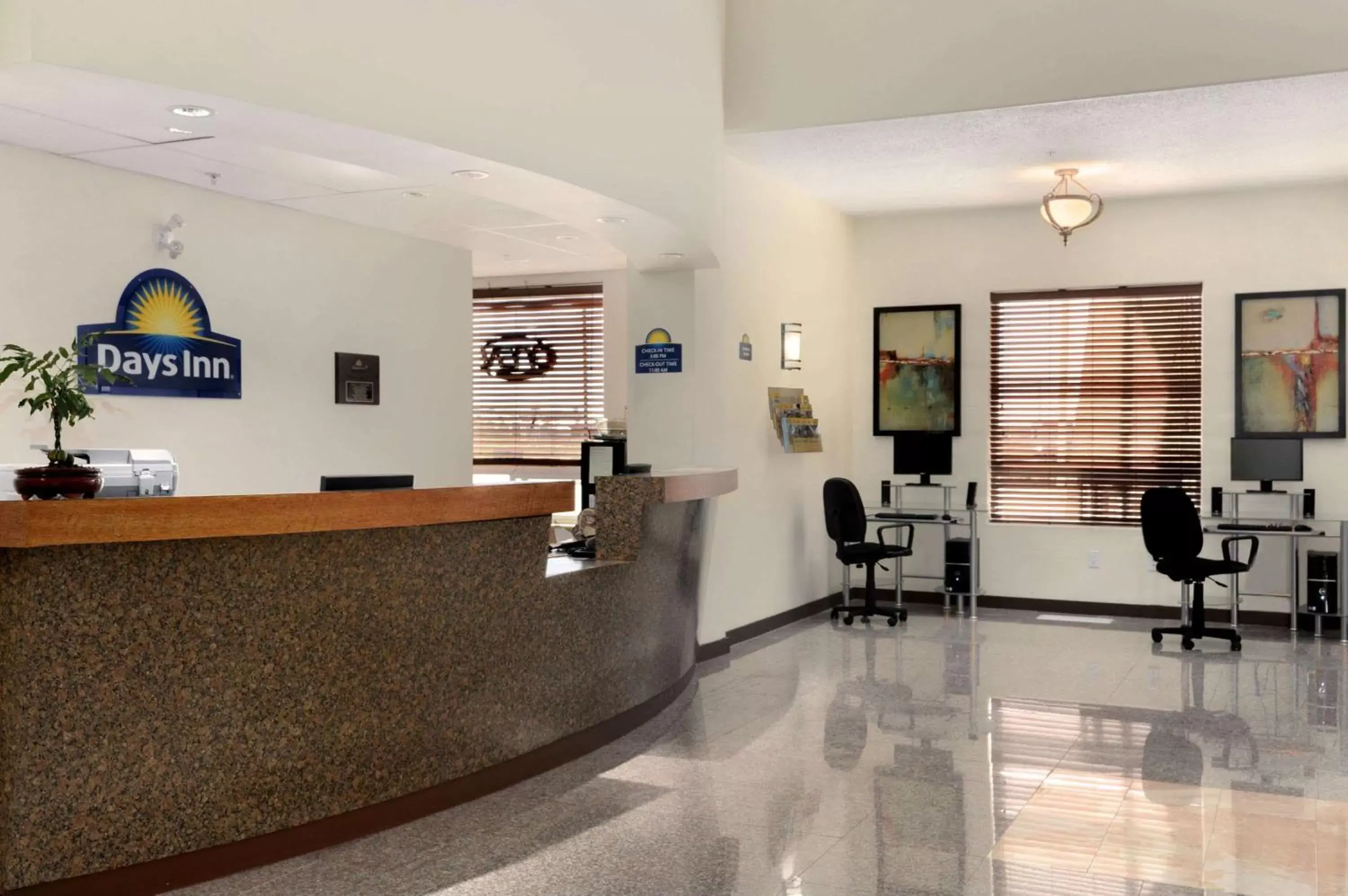 Lobby or reception, Lobby/Reception in Days Inn by Wyndham Grande Prairie