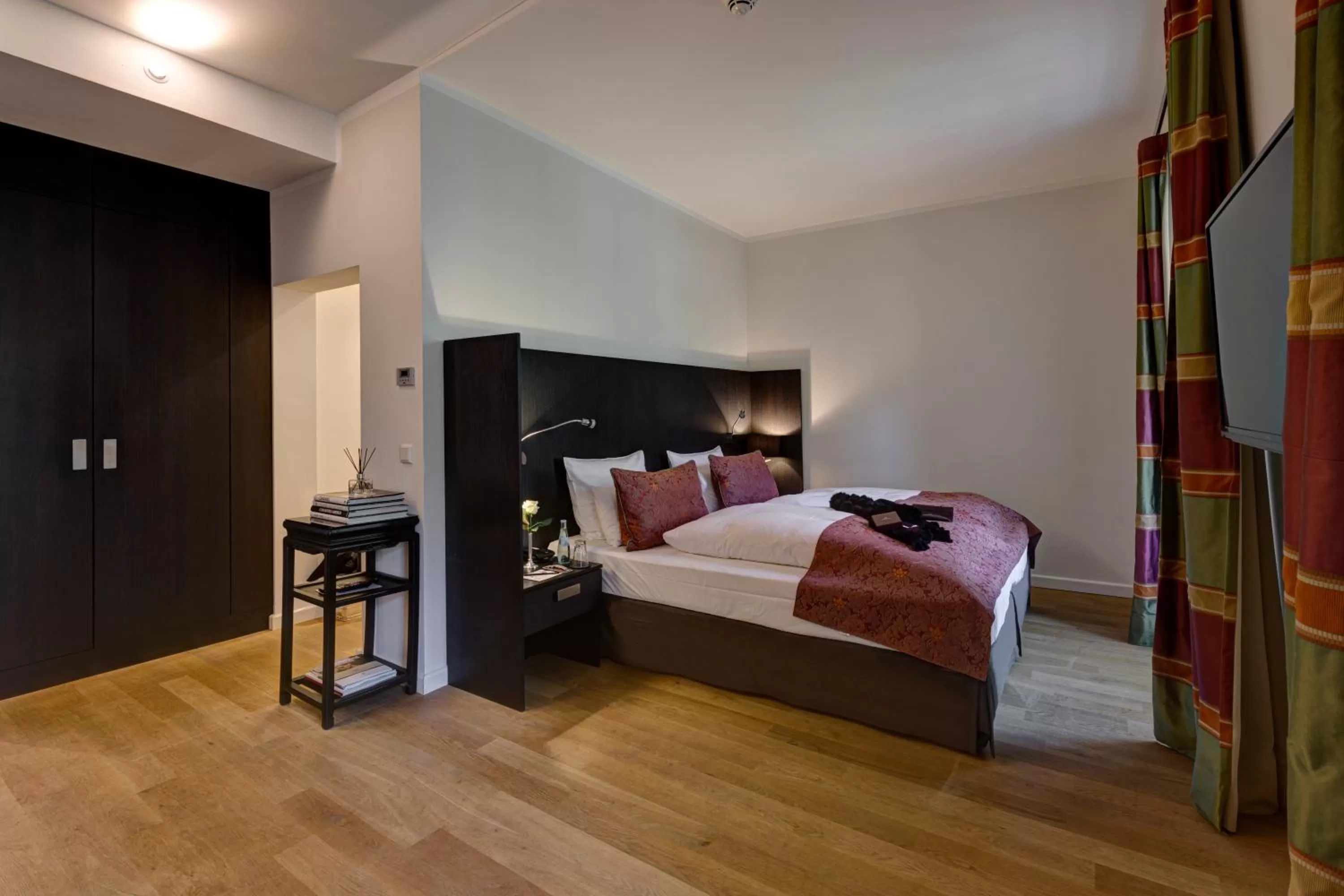 Staff, Bed in Schlosshotel Hugenpoet