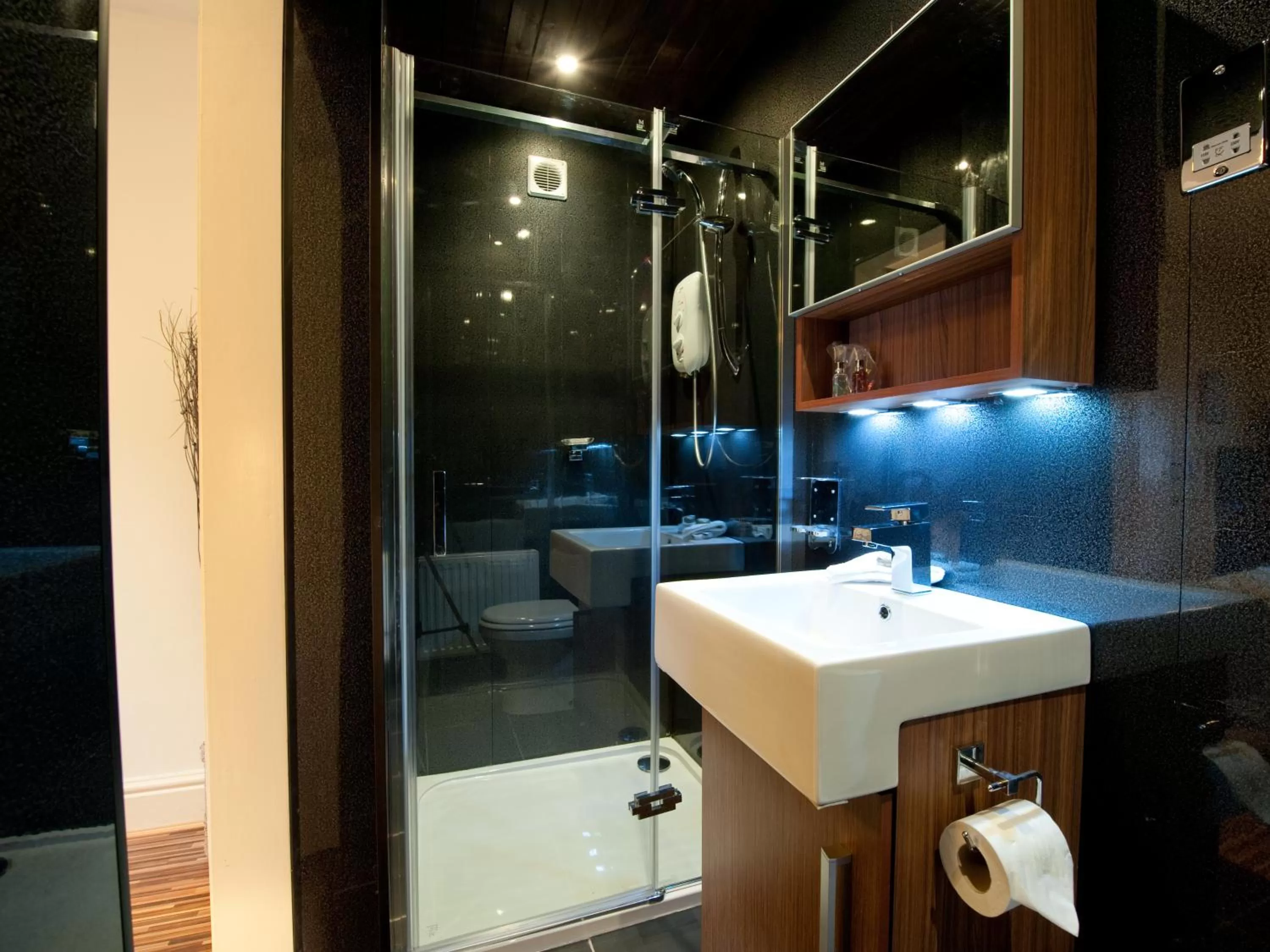 Bathroom in Boscundle Manor