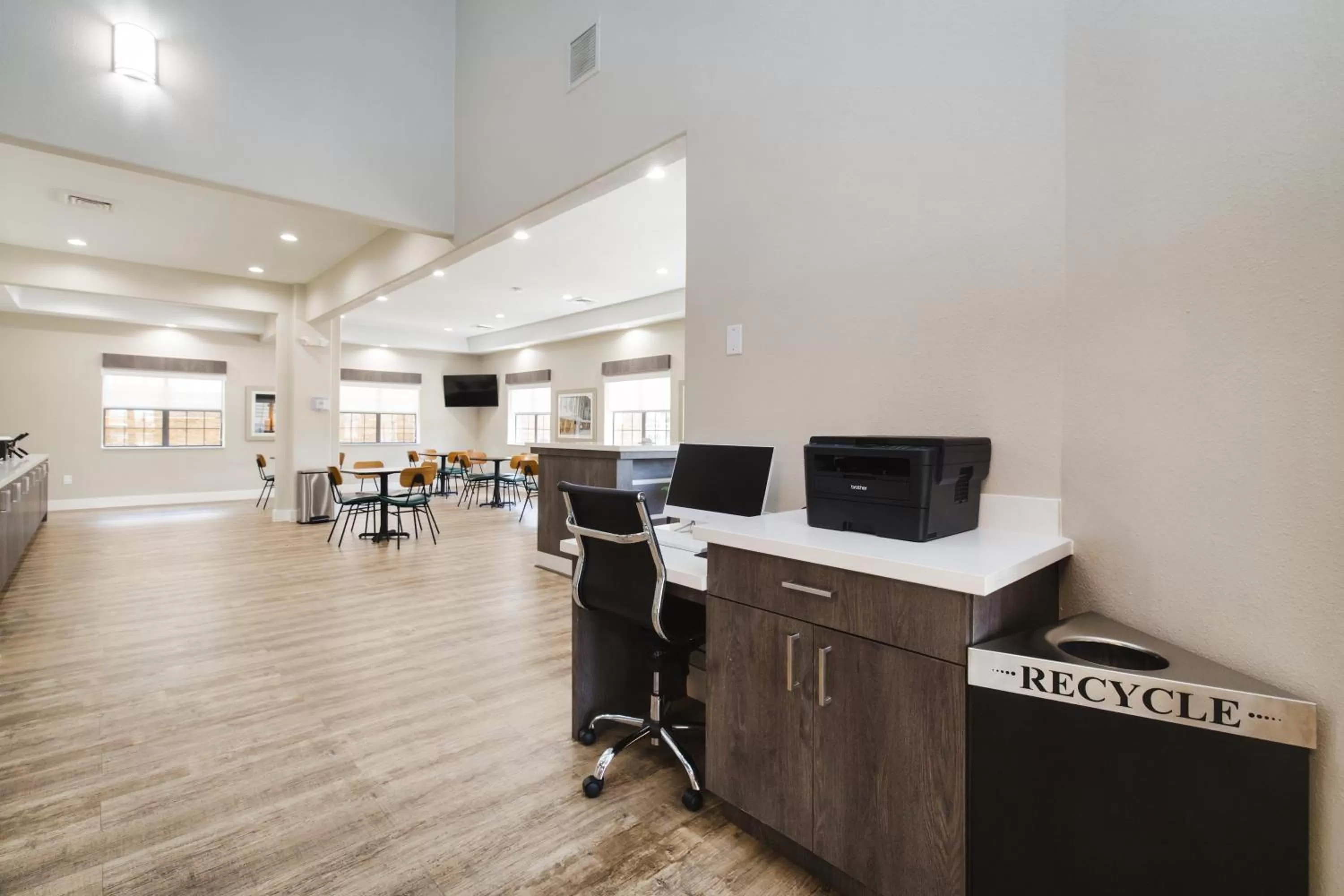 Lobby or reception in Quality Suites Houston Hobby Airport