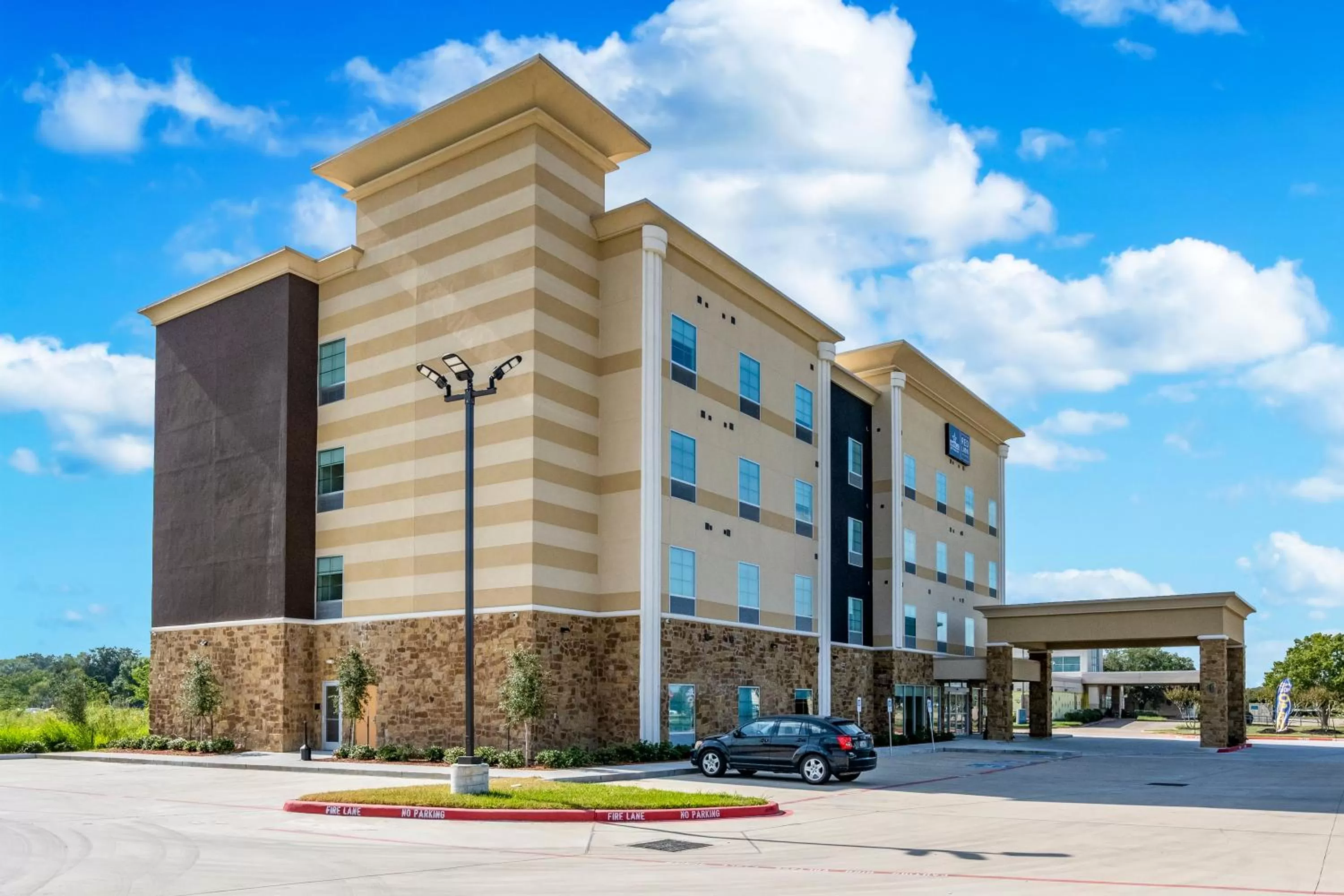 Facade/entrance in Americas Best Value Inn & Suites Katy