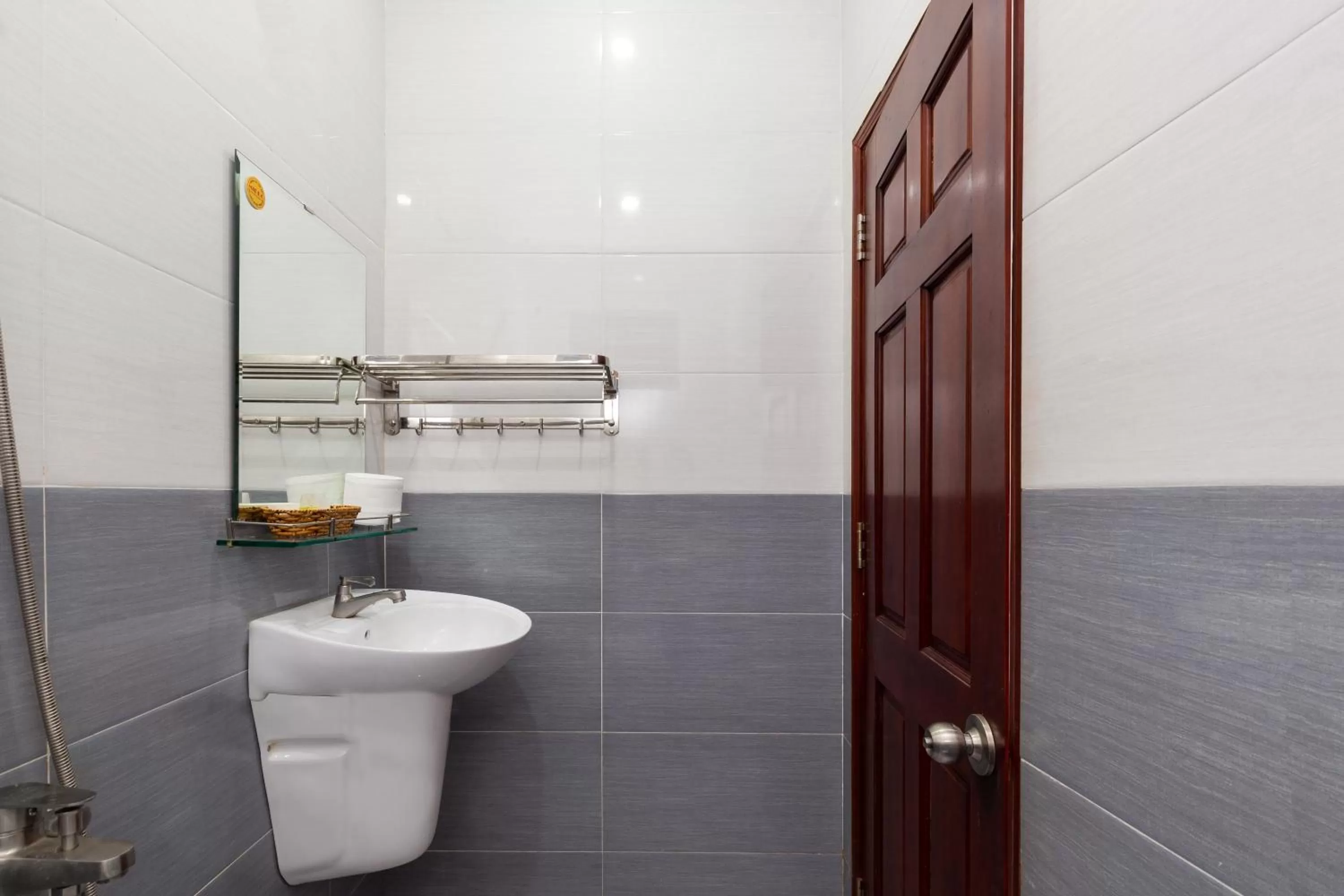 Shower, Bathroom in Luxury Vườn Lài Hotel