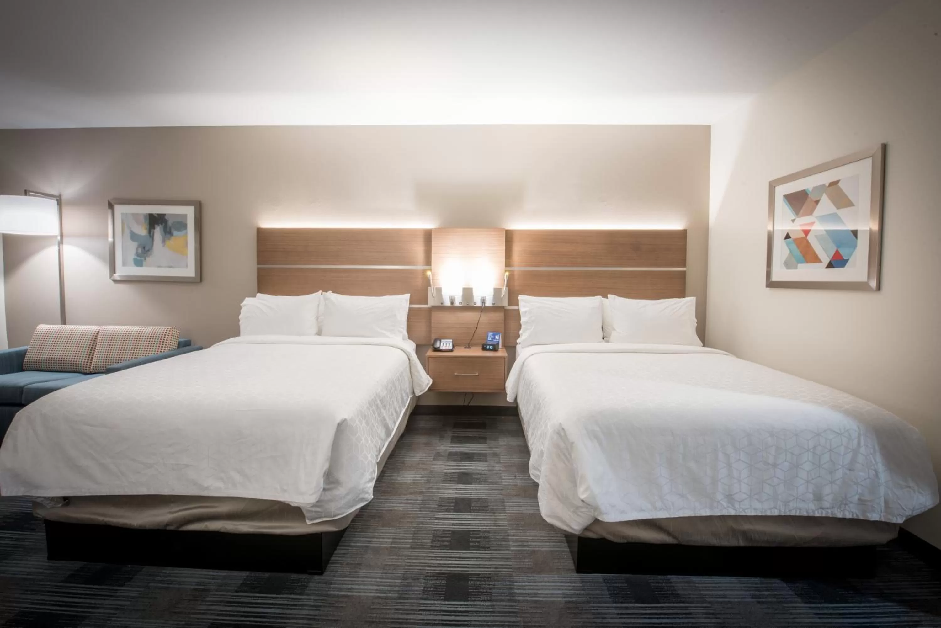 Queen Suite with Two Queen Beds in Holiday Inn Express & Suites - Houston Westchase - Westheimer by IHG