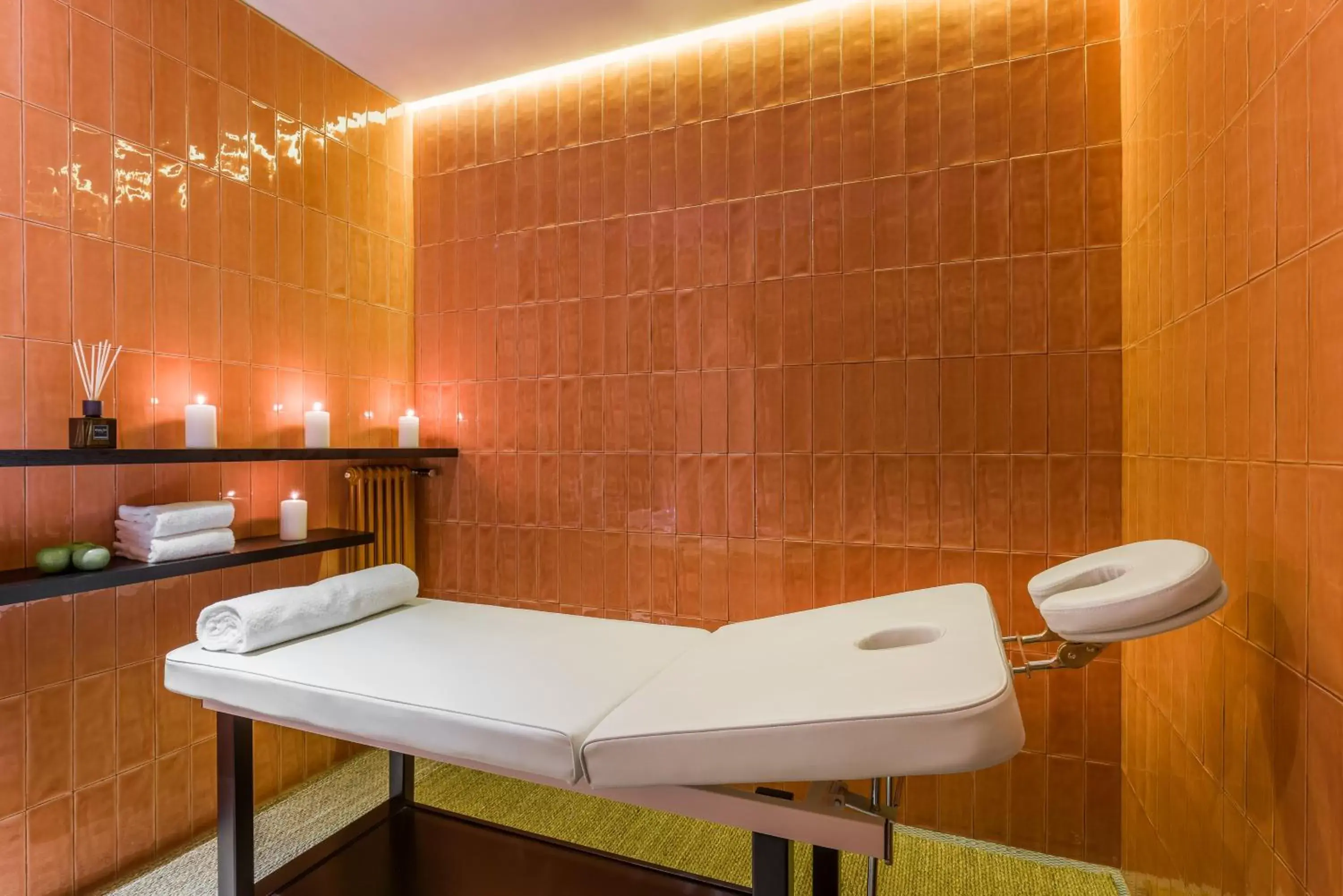 Spa and wellness centre/facilities, Bathroom in Room Mate Giulia