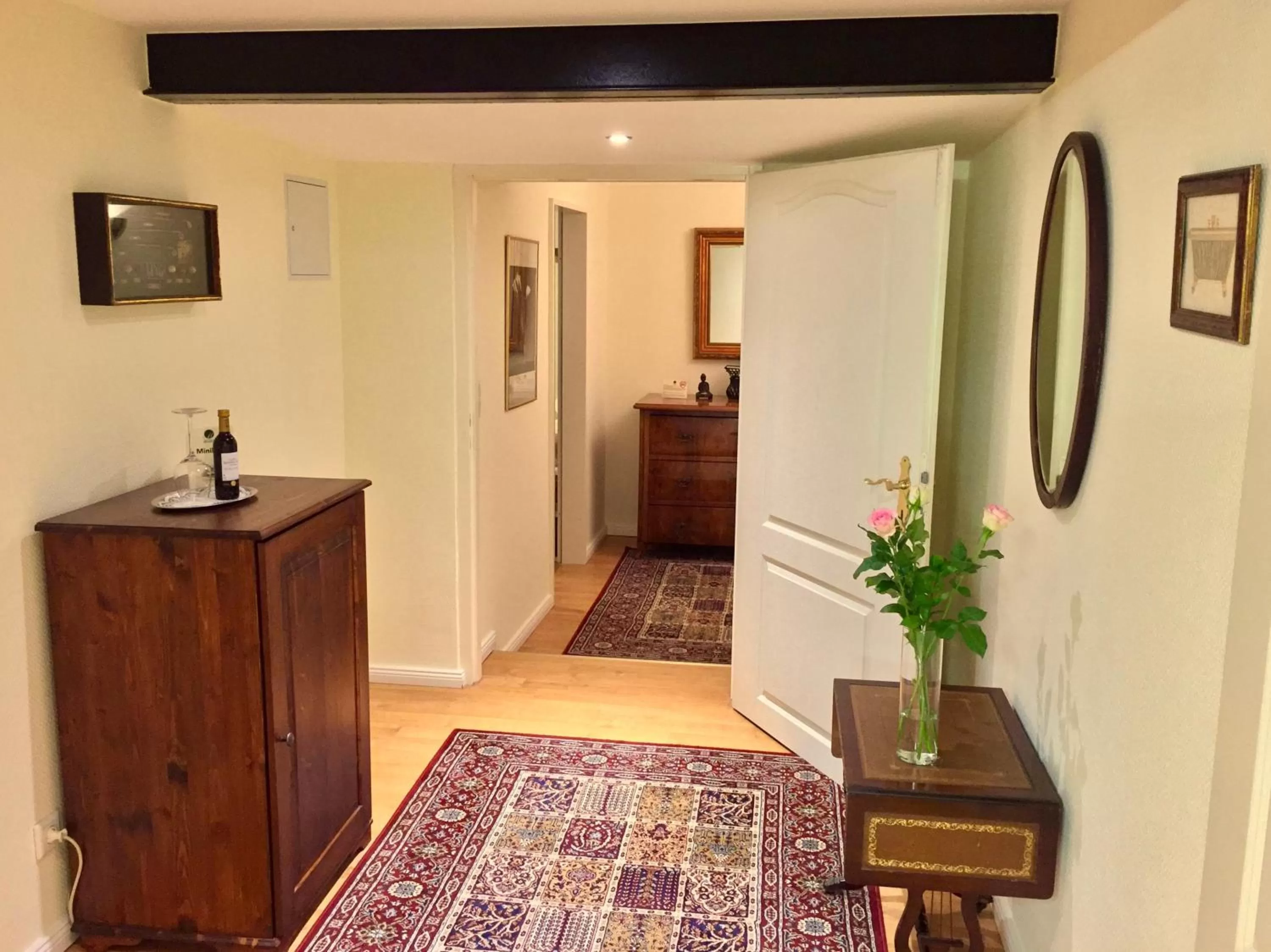 Photo of the whole room in Hotel Villa Meererbusch