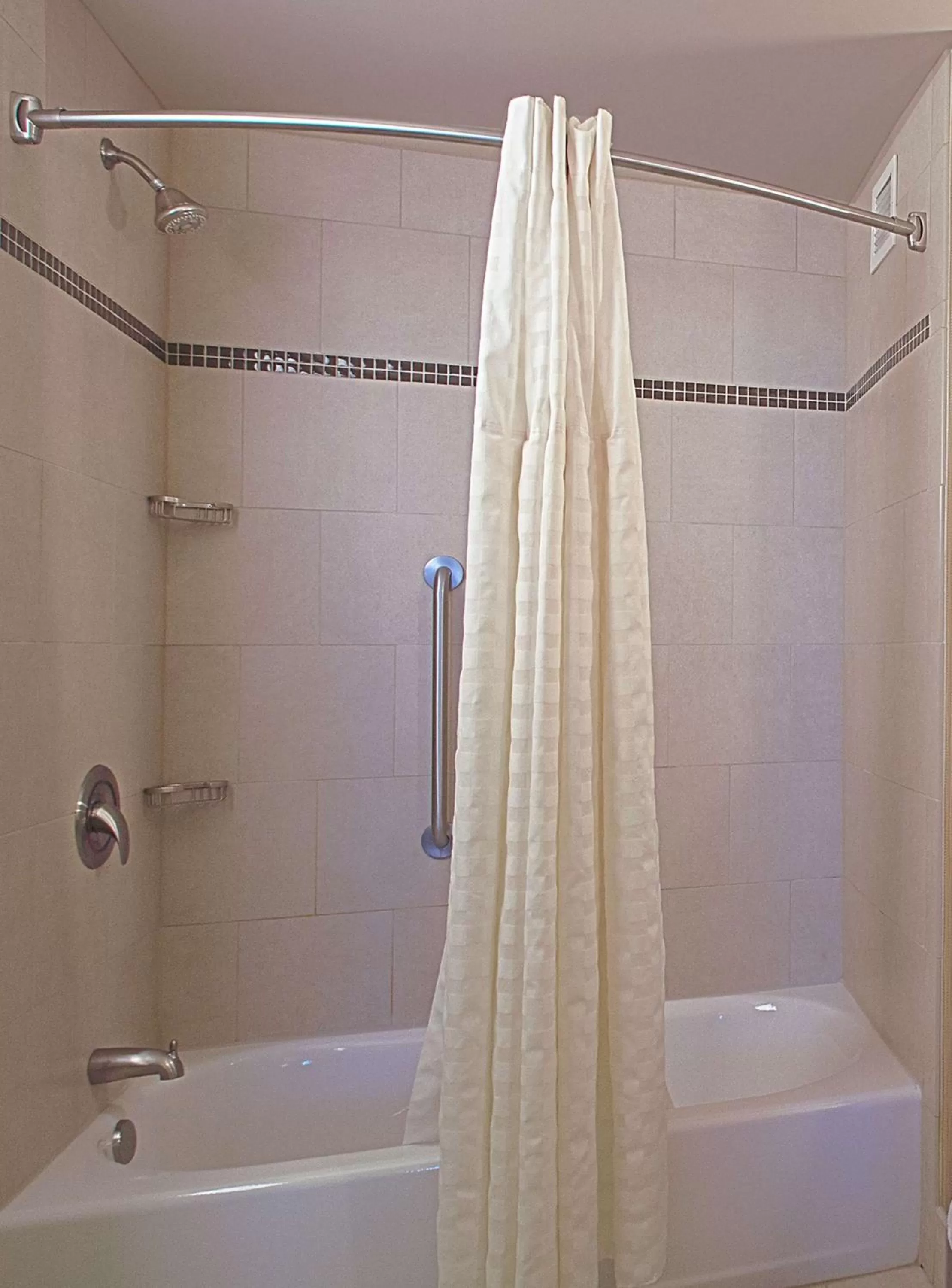 Bathroom in Embassy Suites Columbus - Airport