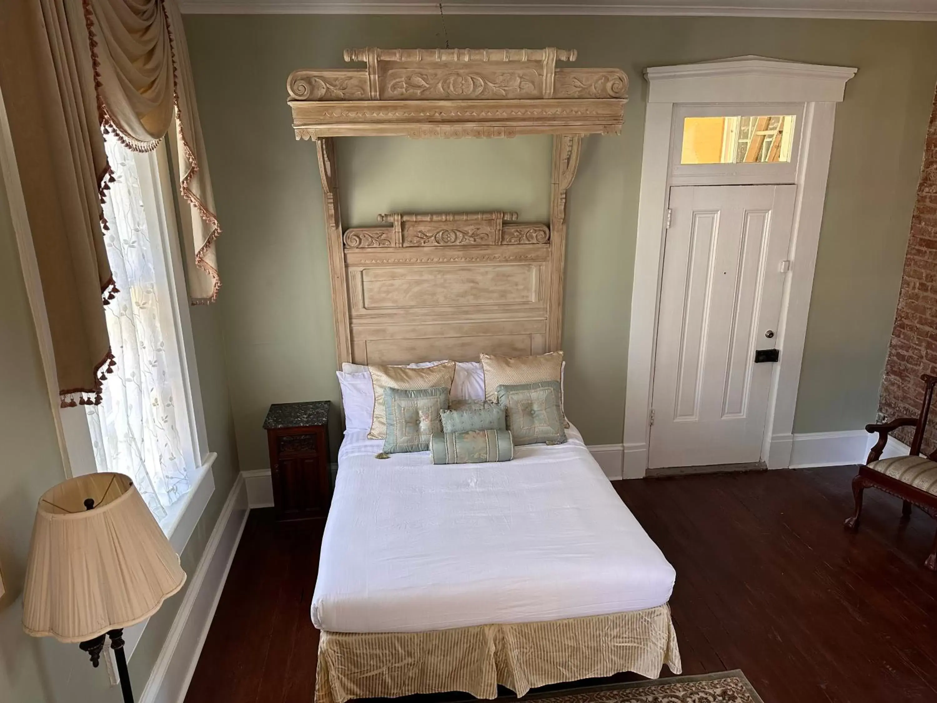 Bed in The Inn at Cedar Grove