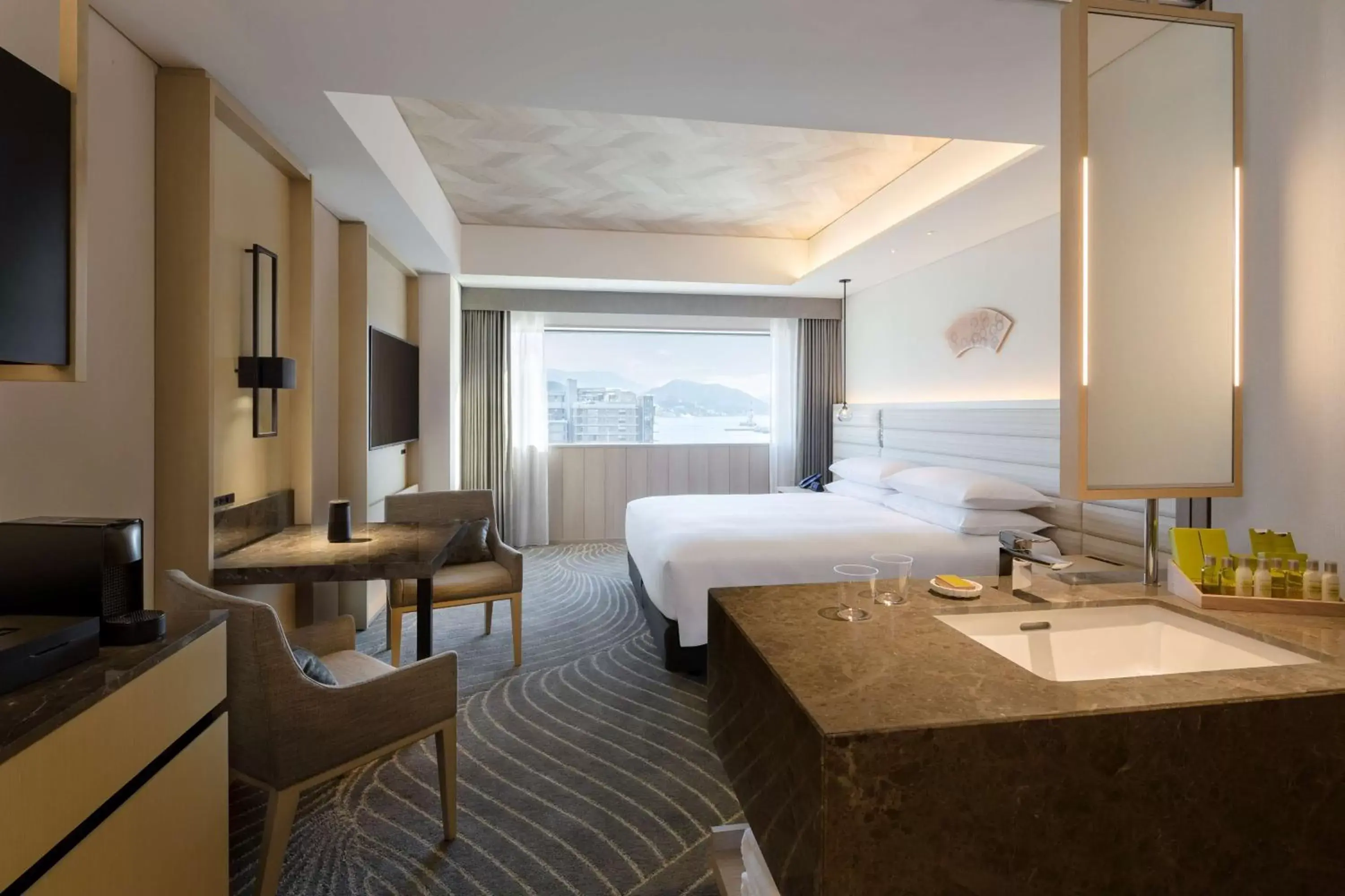 Bedroom, Bed in Hilton Nagasaki Bedroom, Bed in Hilton Nagasaki