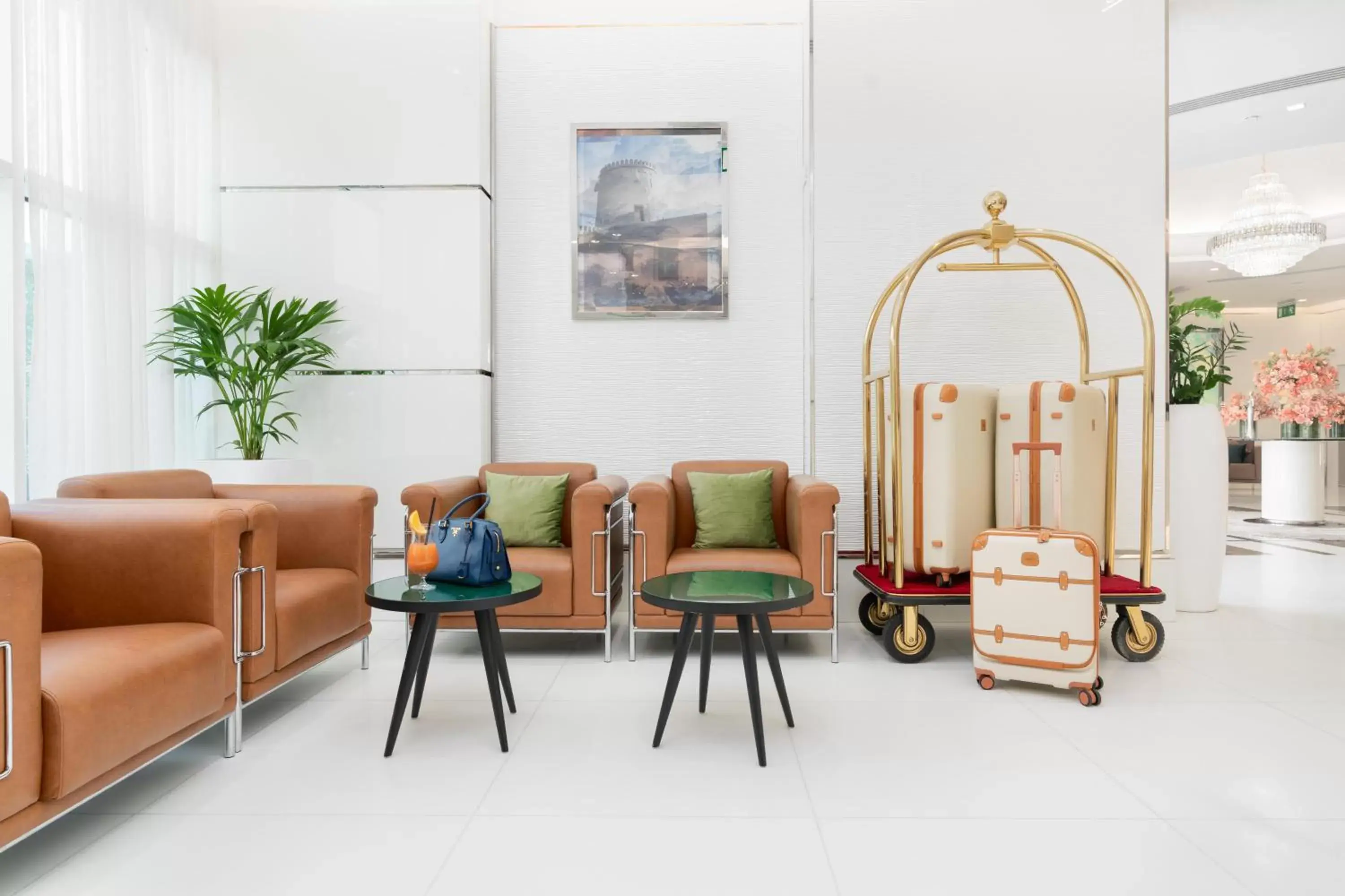 Lobby or reception, Seating Area in Golden Sands Hotel & Residences