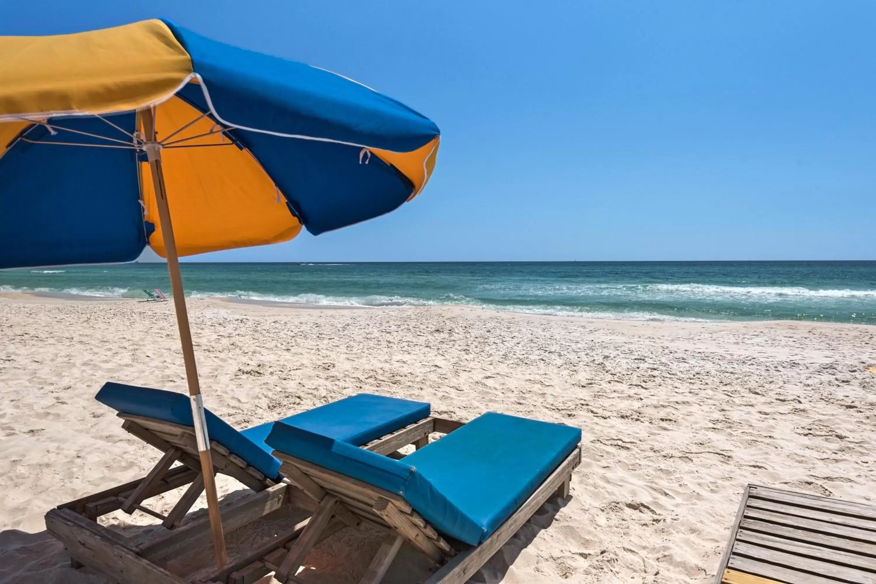 Beach in Radisson Hotel Panama City Beach - Oceanfront