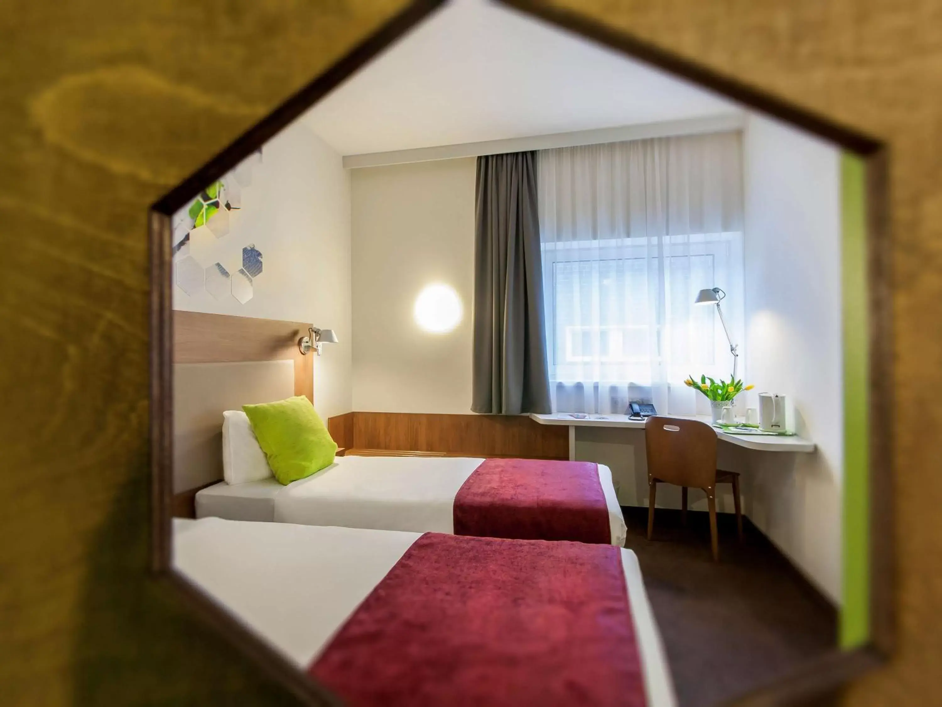 Photo of the whole room, Bed in Ibis Styles Vilnius