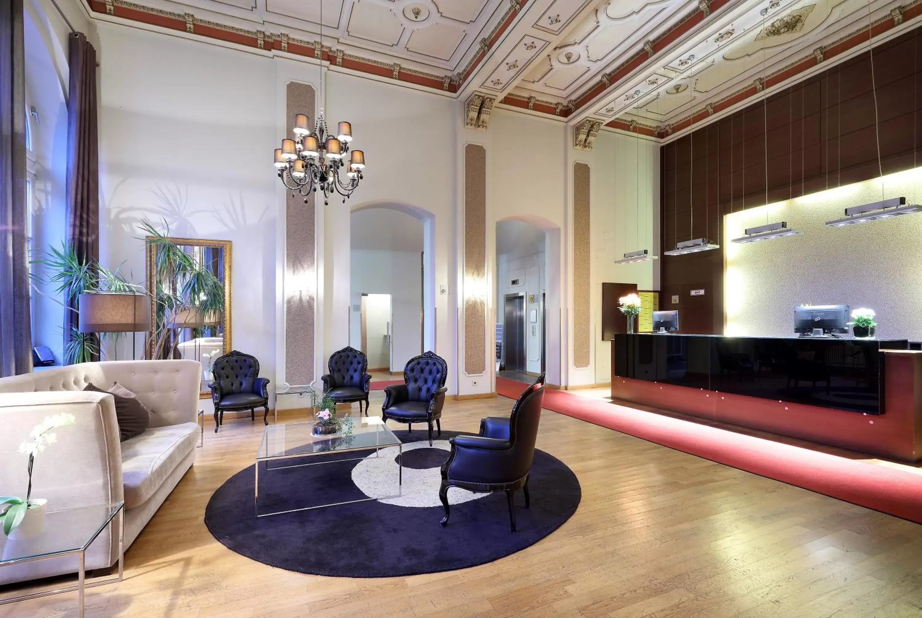 Lobby or reception in Eurostars Park Hotel Maximilian Lobby or reception in Eurostars Park Hotel Maximilian