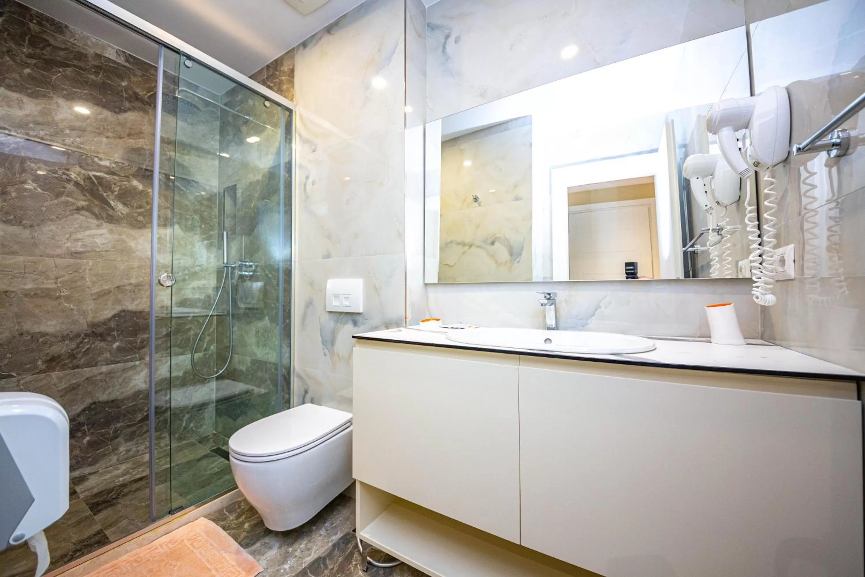 Bathroom in Hotel Bella Vista