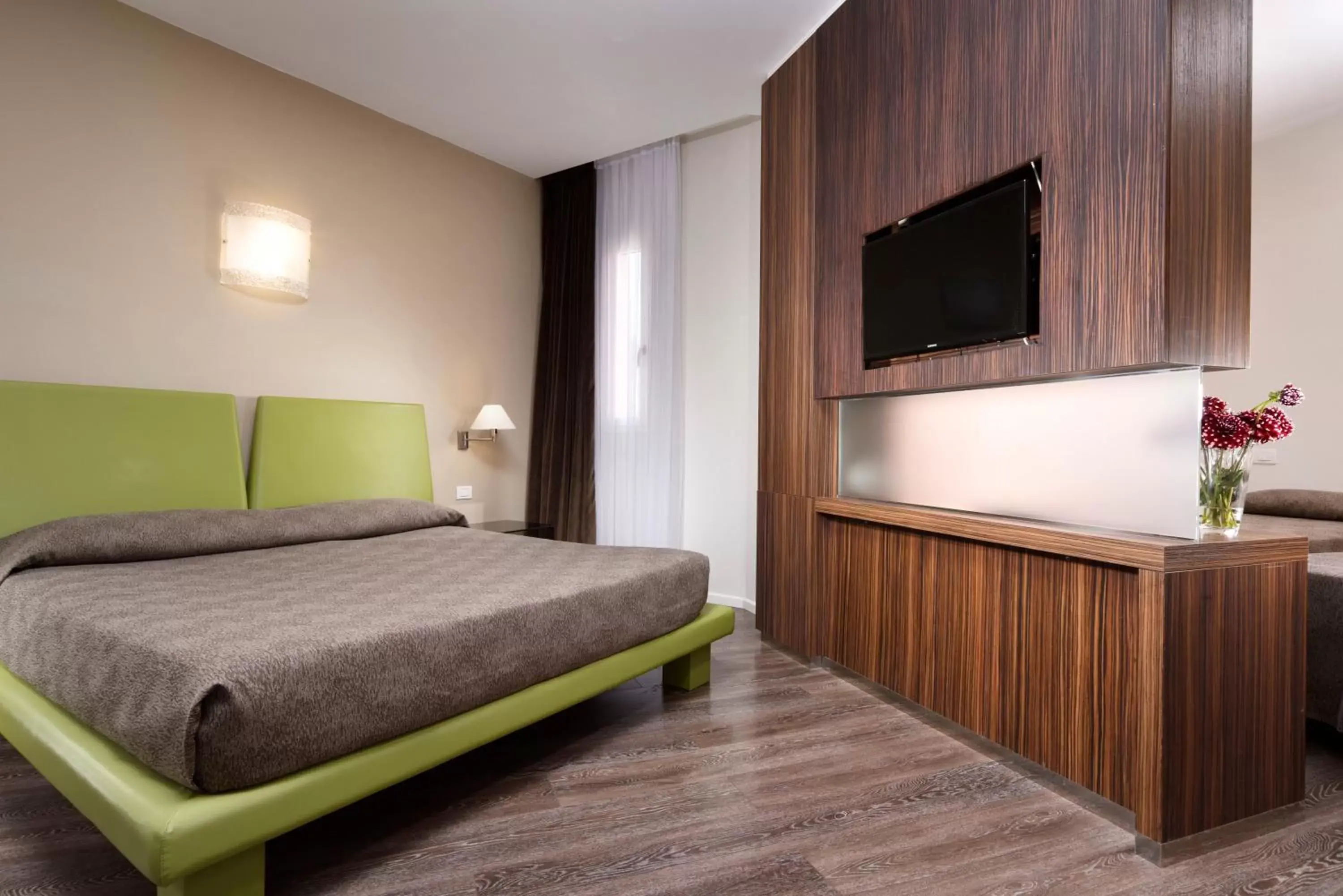 Photo of the whole room, Bed in Hotel Isola Sacra Rome Airport