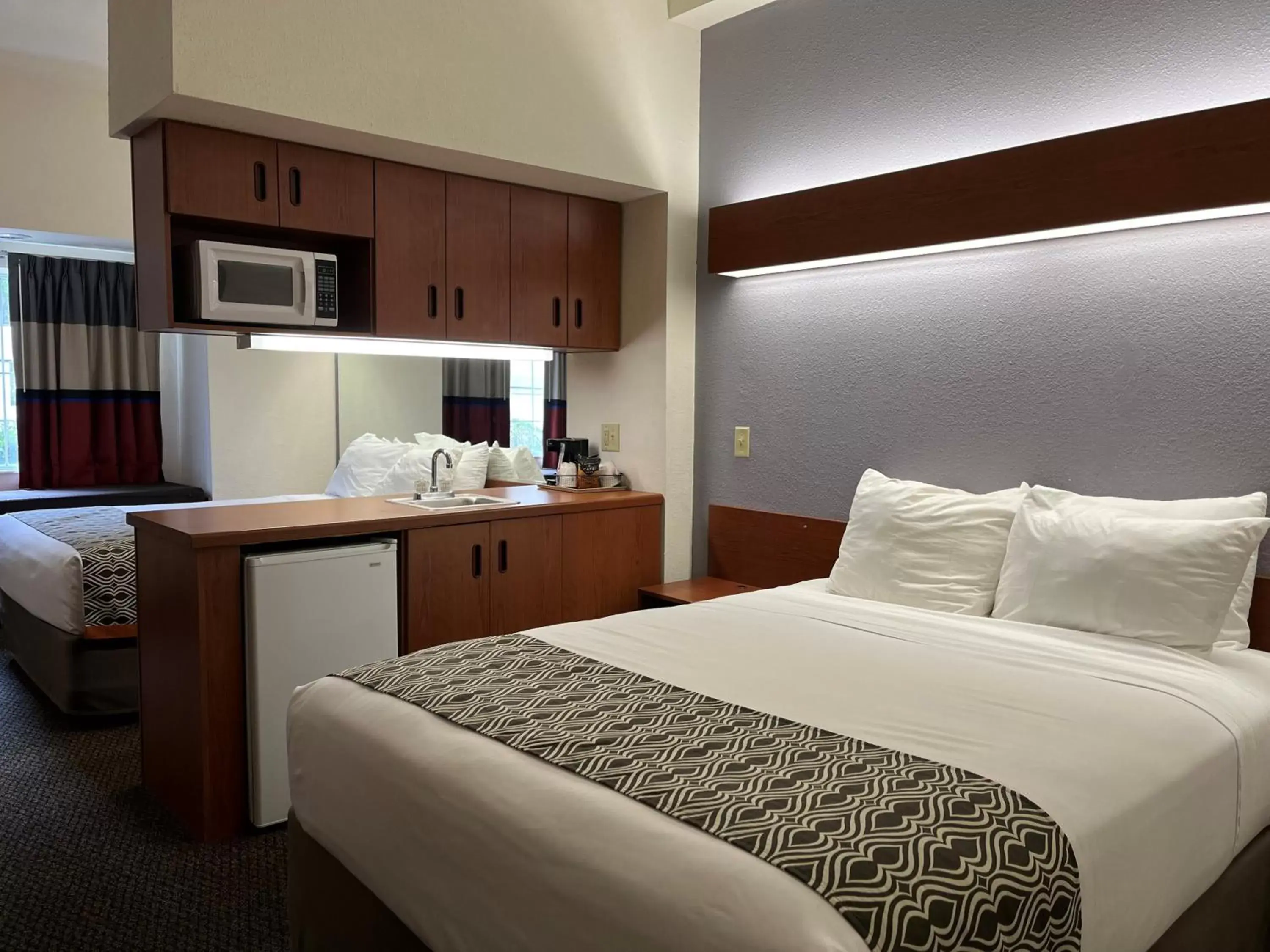 2 Queen Beds, Studio Suite, Non-Smoking in Microtel Inn and Suites by Wyndham - Lady Lake/ The Villages 2 Queen Beds, Studio Suite, Non-Smoking in Microtel Inn and Suites by Wyndham - Lady Lake/ The Villages