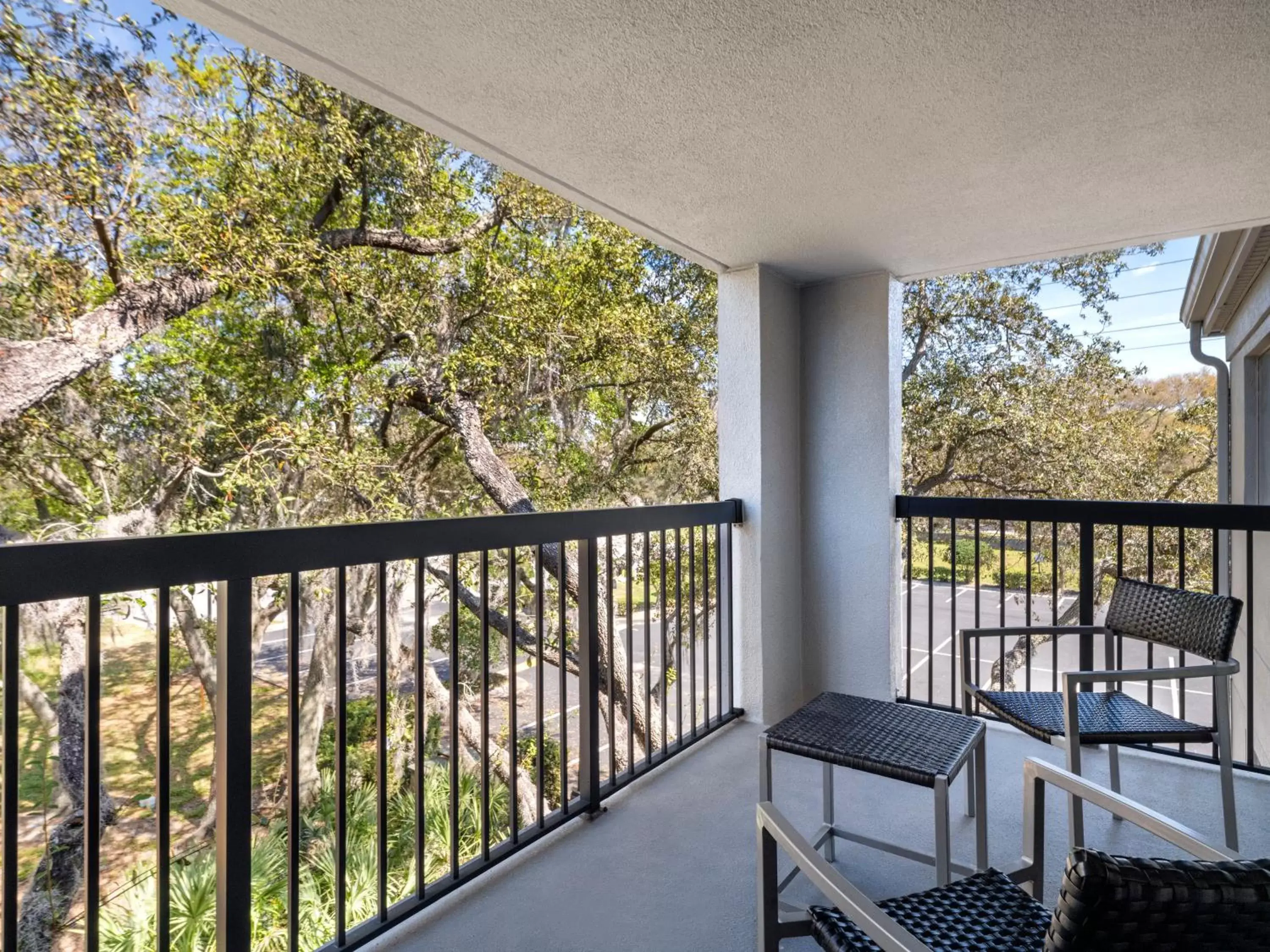 Balcony/Terrace in Courtyard Tampa North / I-75 Fletcher