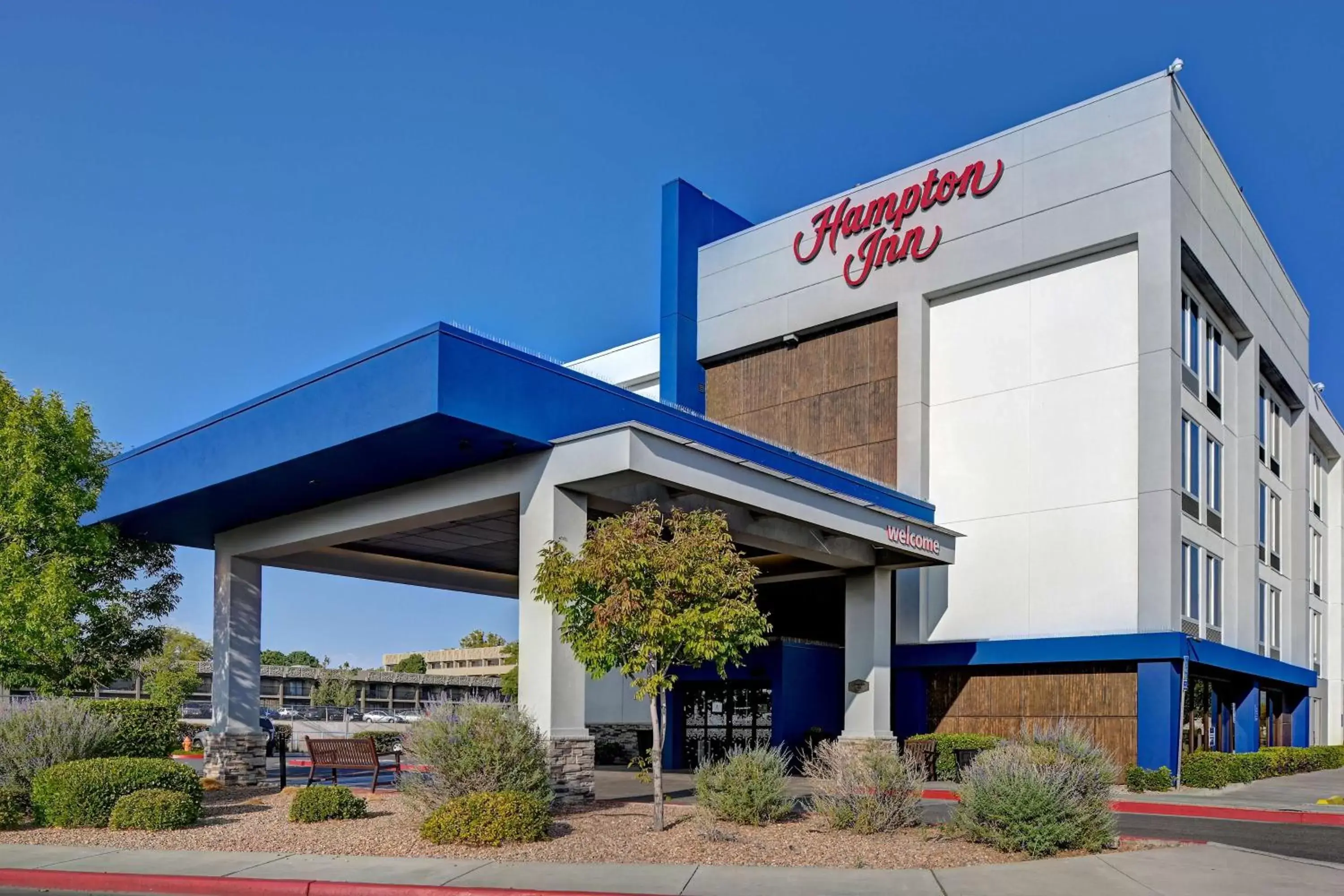 Property building in Hampton Inn Albuquerque - University/Midtown Property building in Hampton Inn Albuquerque - University/Midtown
