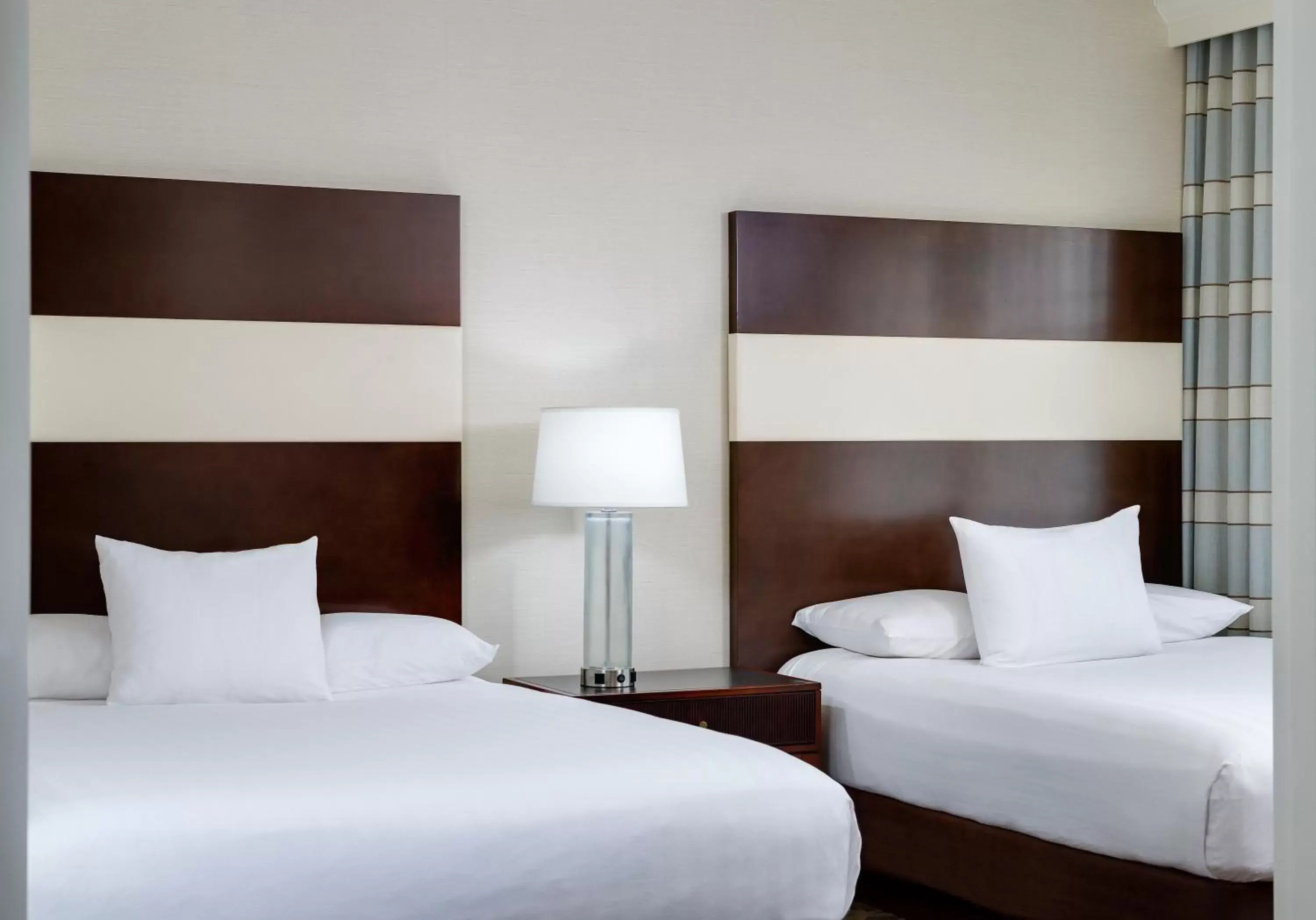 Bedroom, Bed in Hyatt Regency Suites Atlanta Northwest