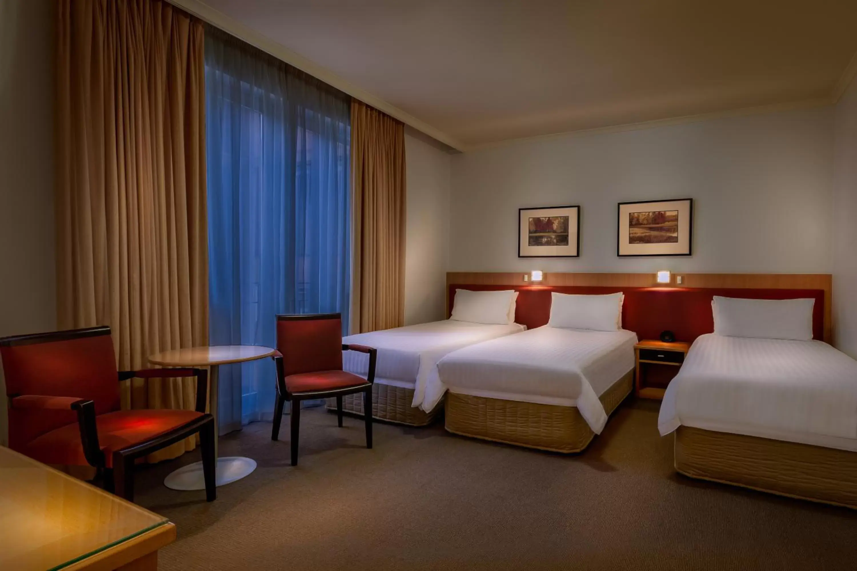 Bedroom, Bed in BEST WESTERN PLUS Travel Inn