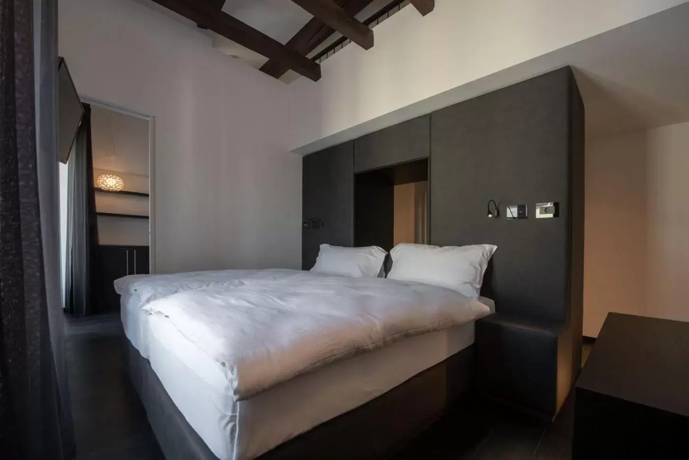 Bed in Hotel Gabbani