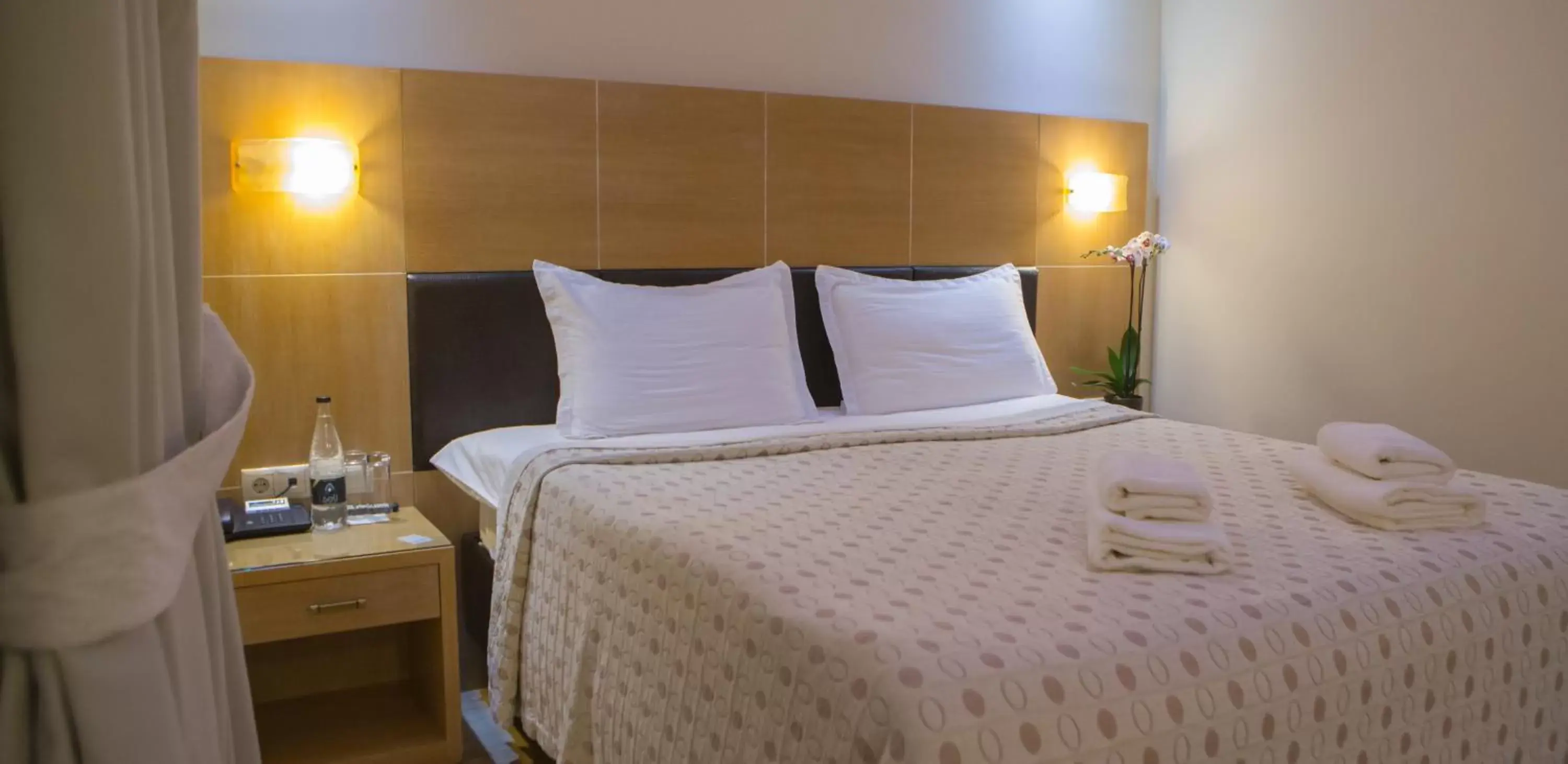 Bed in Hotel Pantelidis