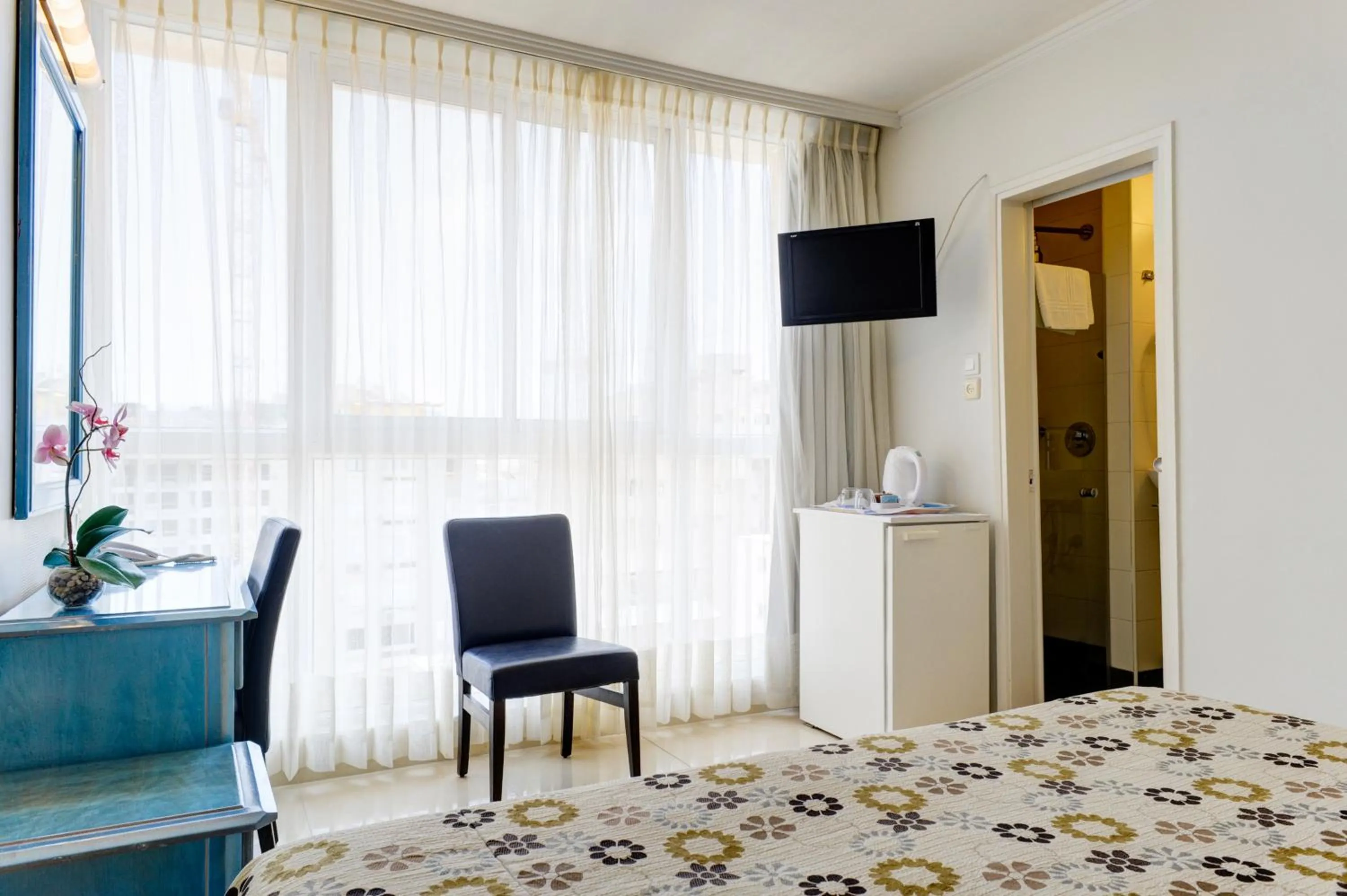 Bed in Residence Hotel