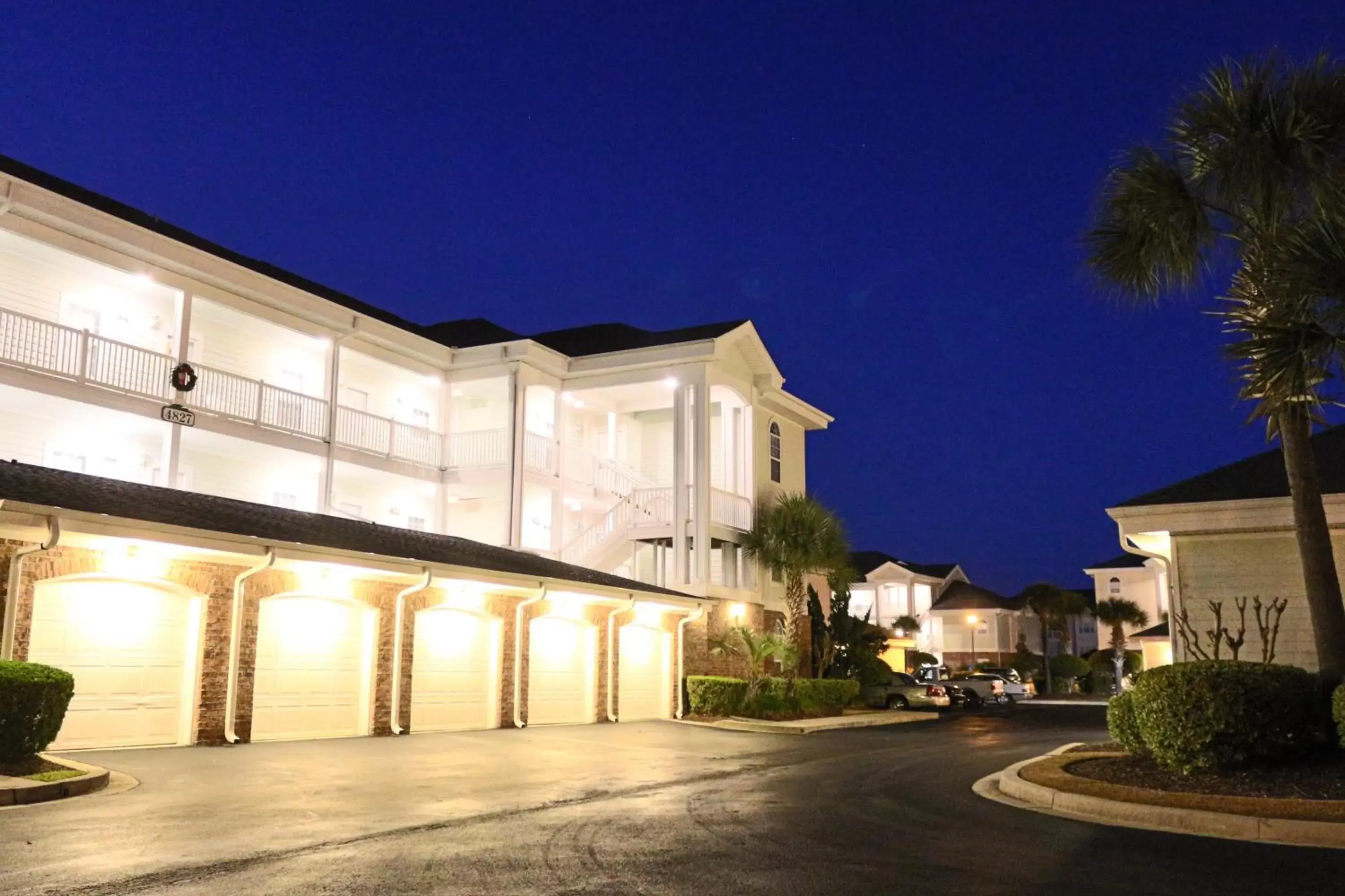 Facade/entrance, Property Building in Myrtlewood Condos