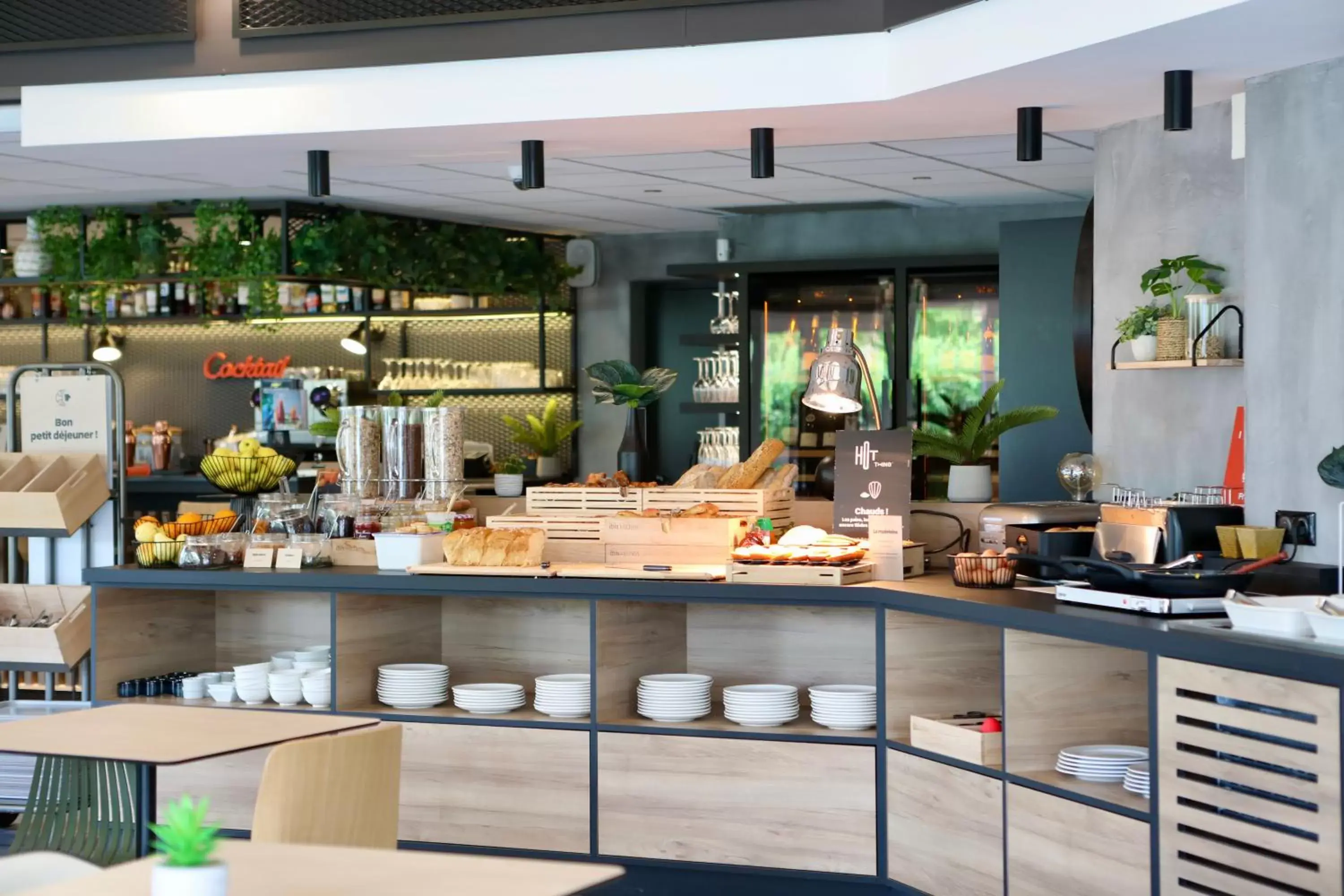 Restaurant/places to eat in ibis Aubenas Restaurant/places to eat in ibis Aubenas