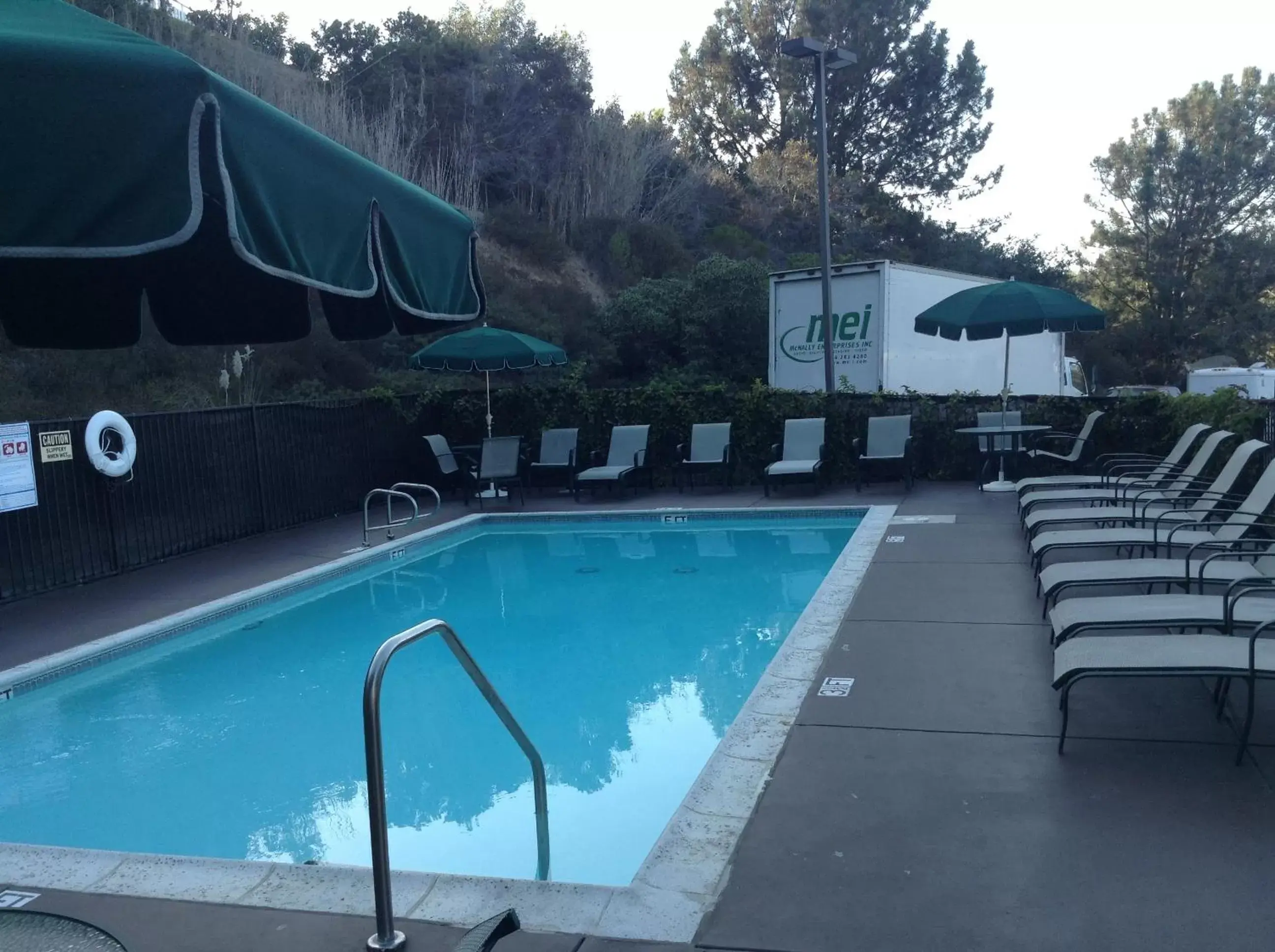 Swimming Pool in Days Inn by Wyndham Encinitas Moonlight Beach