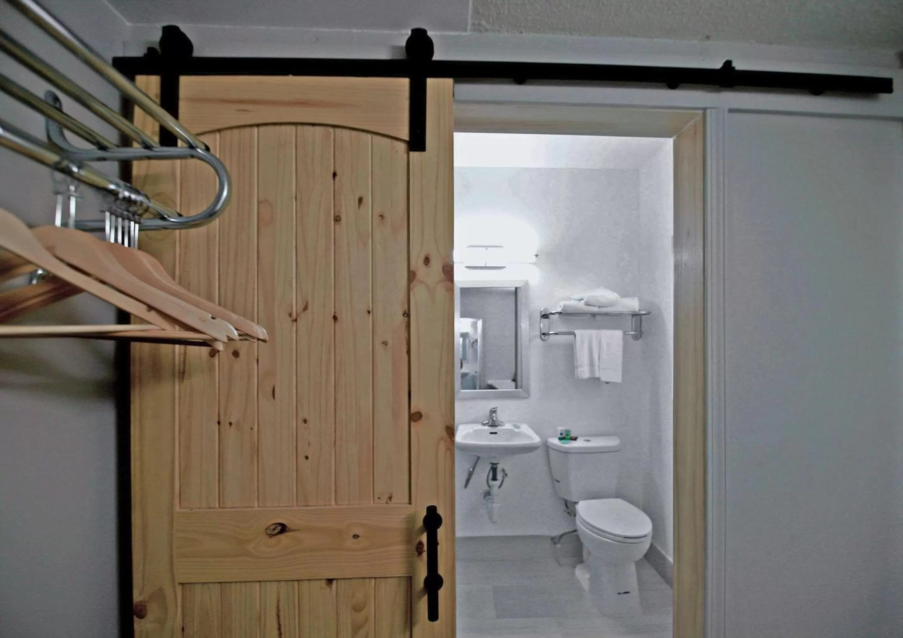 Bathroom in El Sendero Inn, an Ascend Collection Hotel