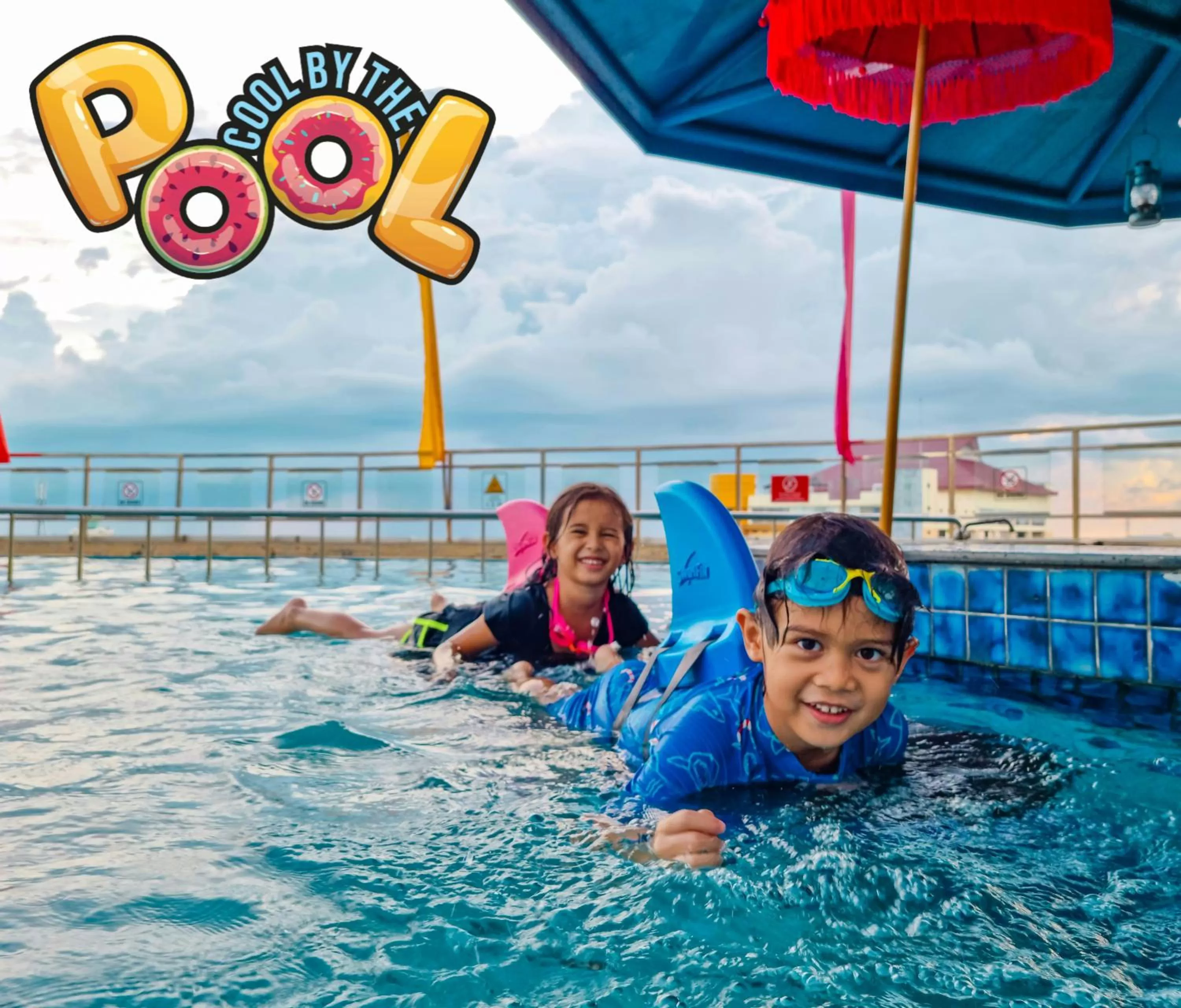 Swimming pool in Novotel Balikpapan