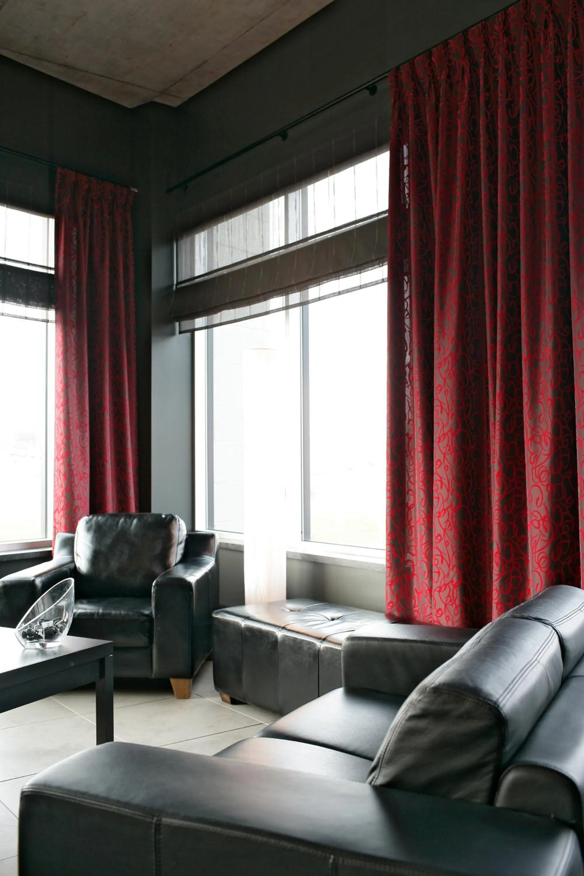 Communal lounge/ TV room in Grand Times Hotel