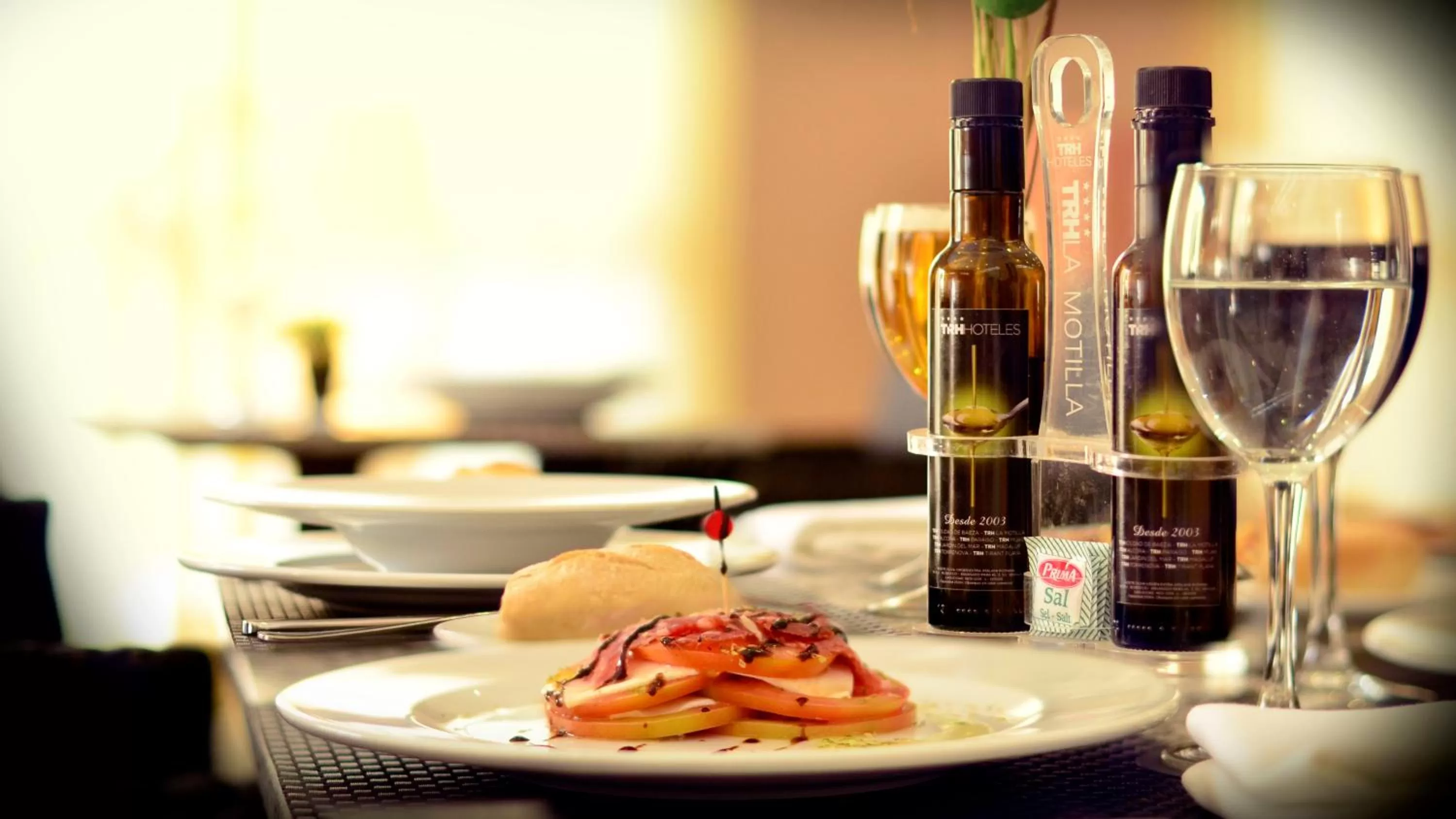 Restaurant/places to eat in Hotel TRH La Motilla