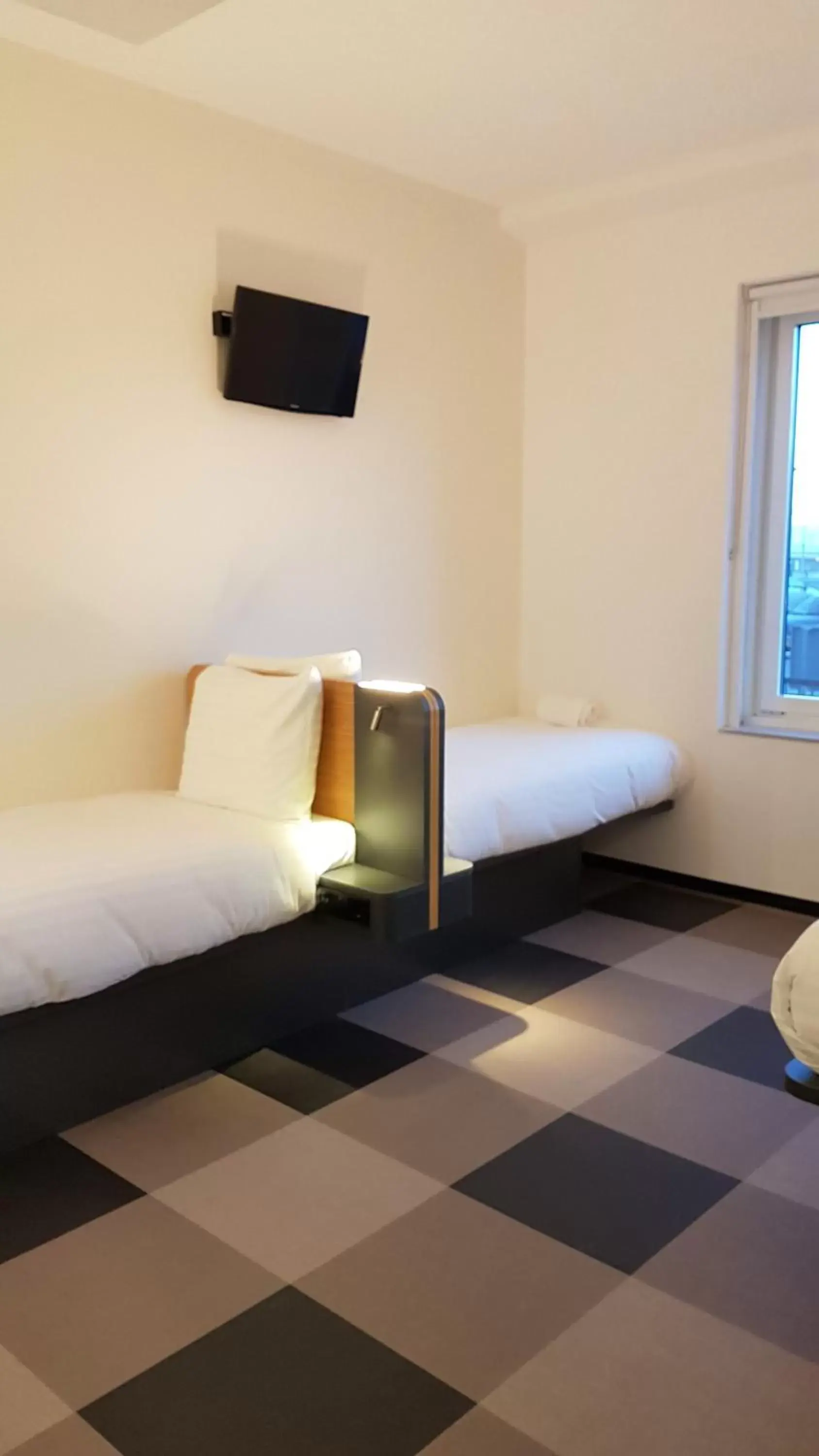 Bathroom, Bed in easyHotel Amsterdam Arena Boulevard