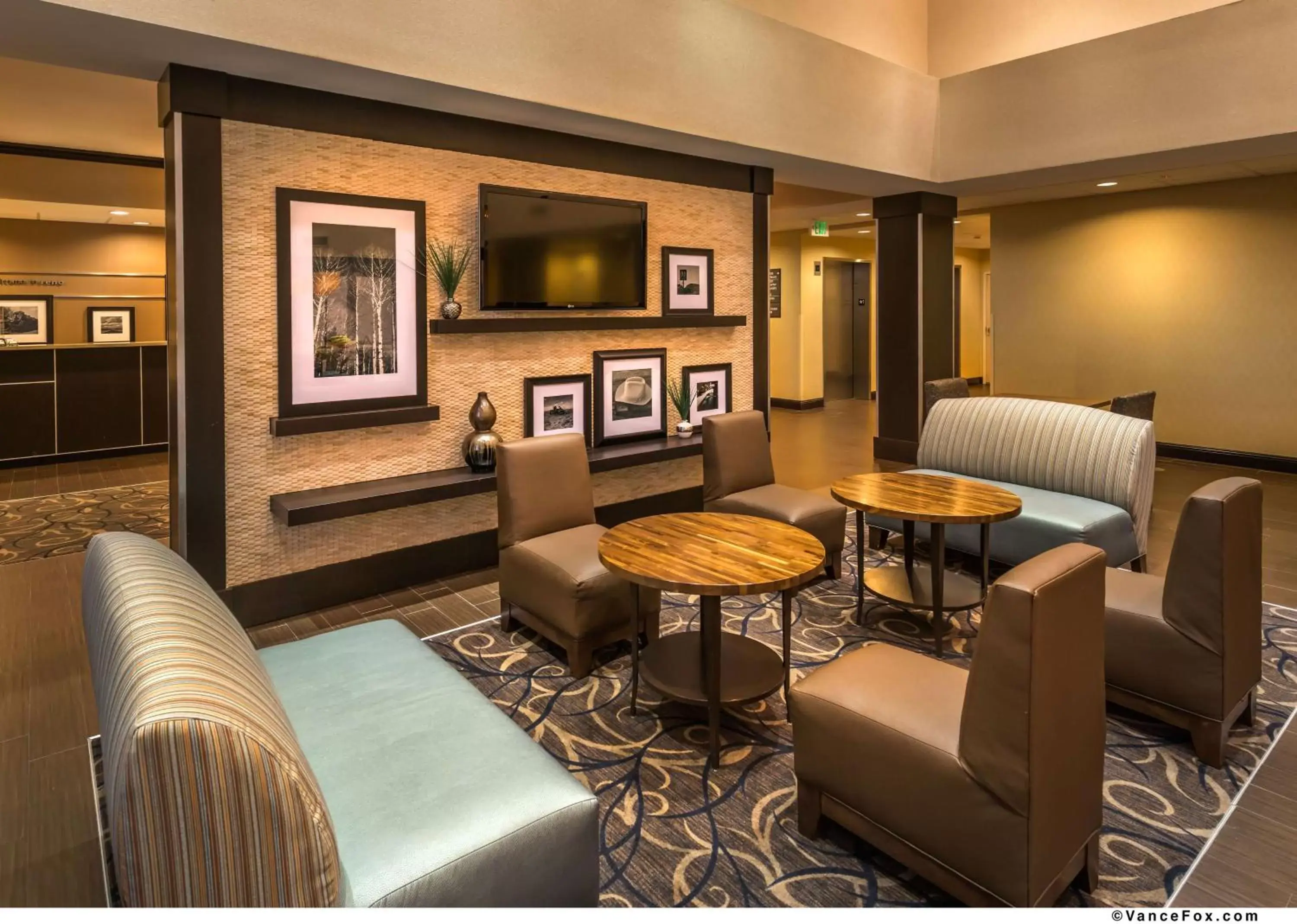 Lobby or reception, Seating Area in Hampton Inn & Suites Reno