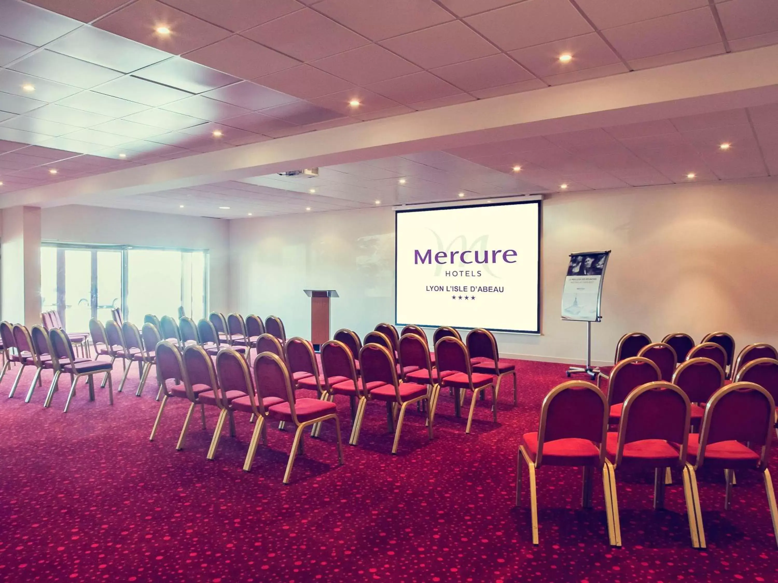 Meeting/conference room in Mercure Lyon Est Villefontaine